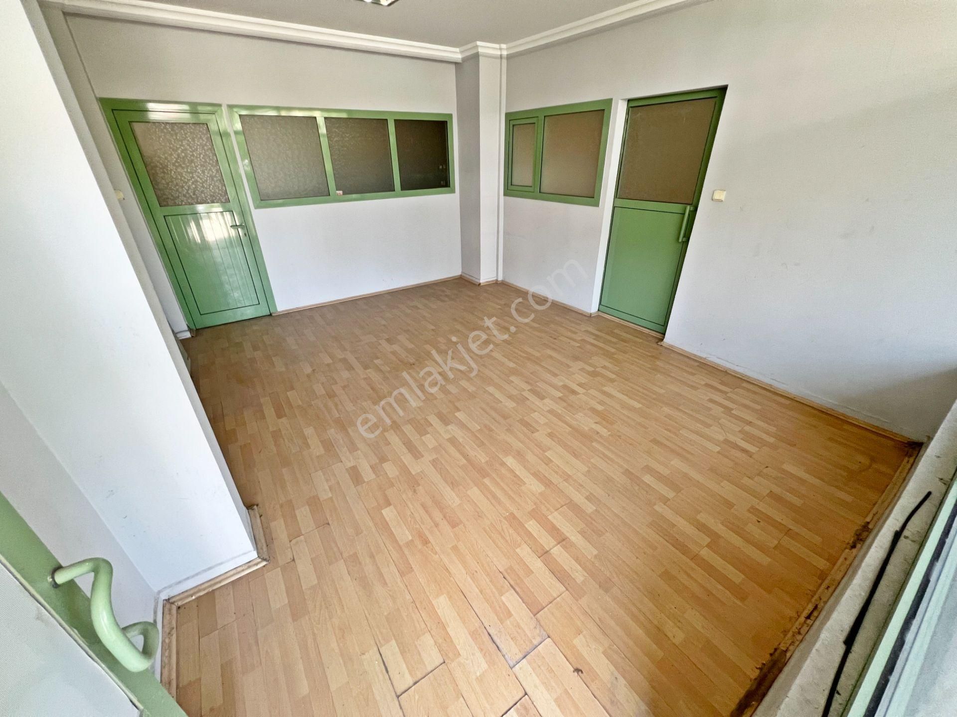 Galeria'dan Basınevleri Göbek'te Kullanım Alanı 65 M² Kiralık Dükkan !!! - Görsel 2