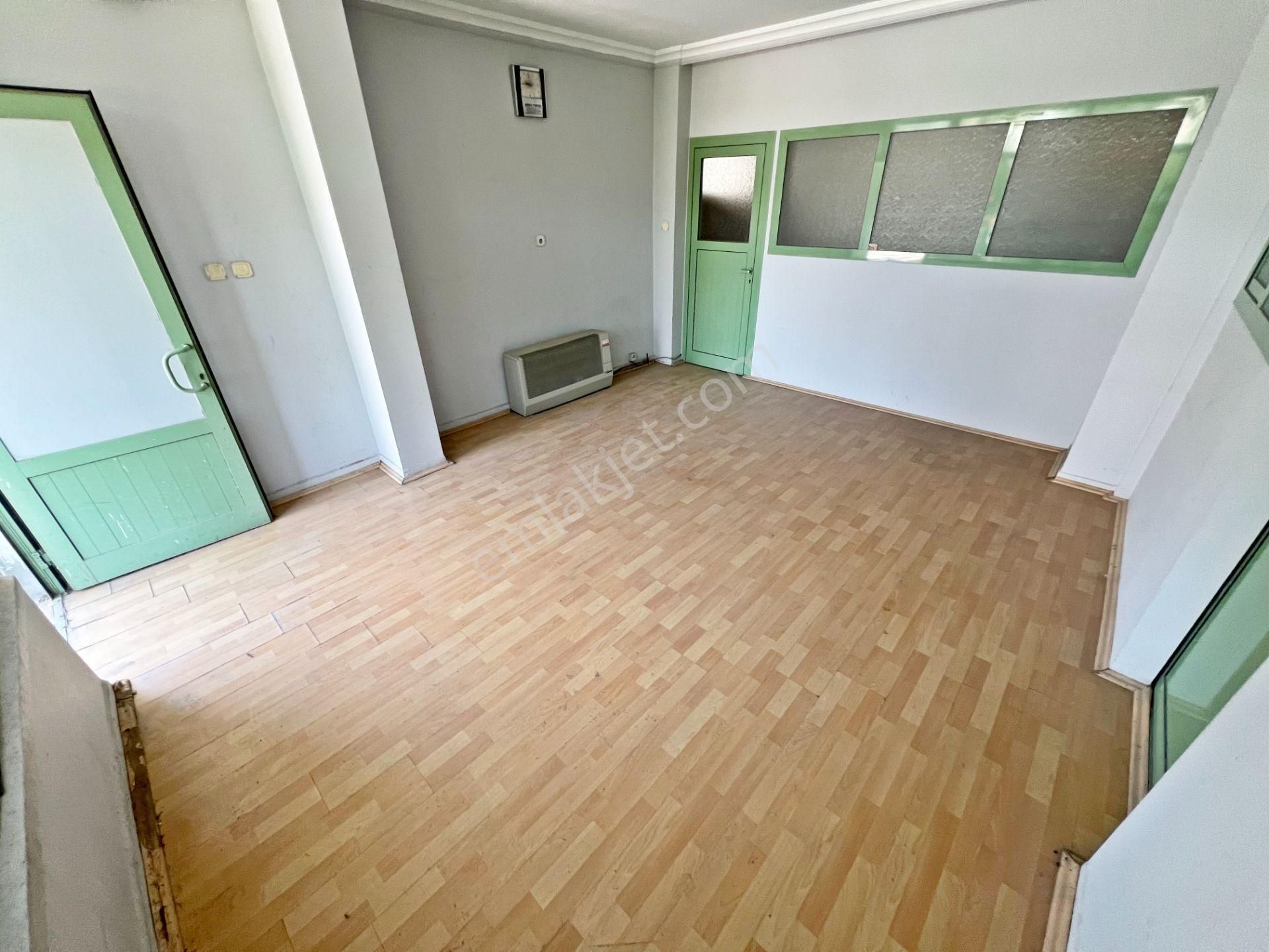Galeria'dan Basınevleri Göbek'te Kullanım Alanı 65 M² Kiralık Dükkan !!! - Görsel 5