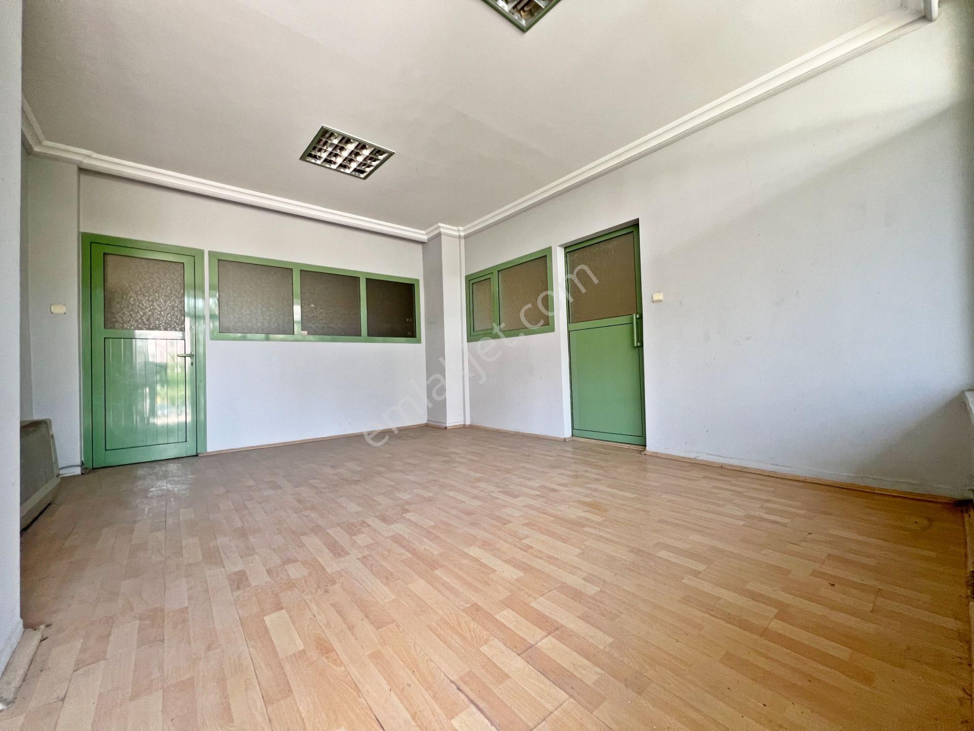 Galeria'dan Basınevleri Göbek'te Kullanım Alanı 65 M² Kiralık Dükkan !!! - Görsel 3