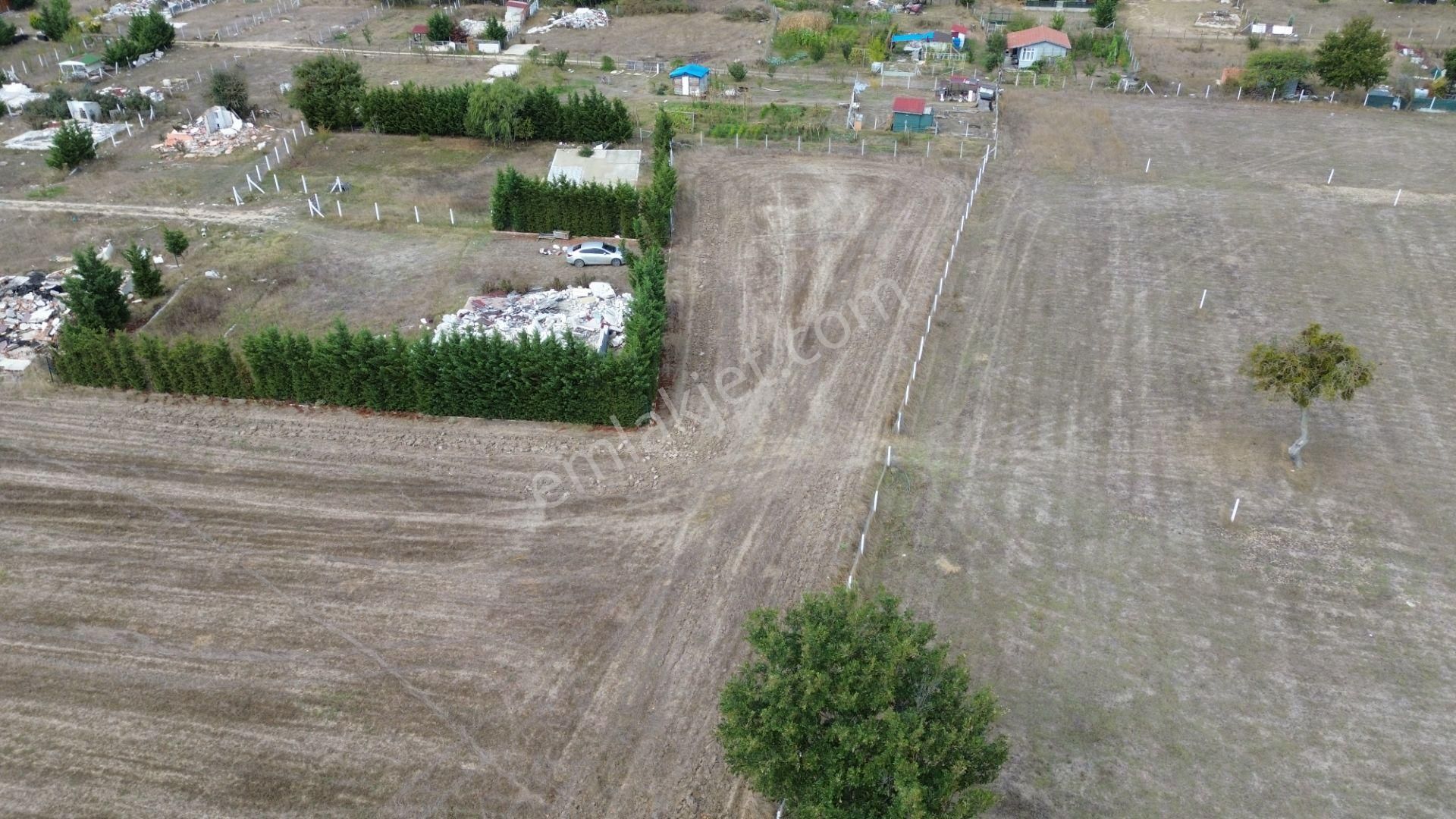 🌿 Çatalca Hallaçlı Mahallesi’nde 1540 M² Tek Tapu Satılık Tarla - Görsel 3
