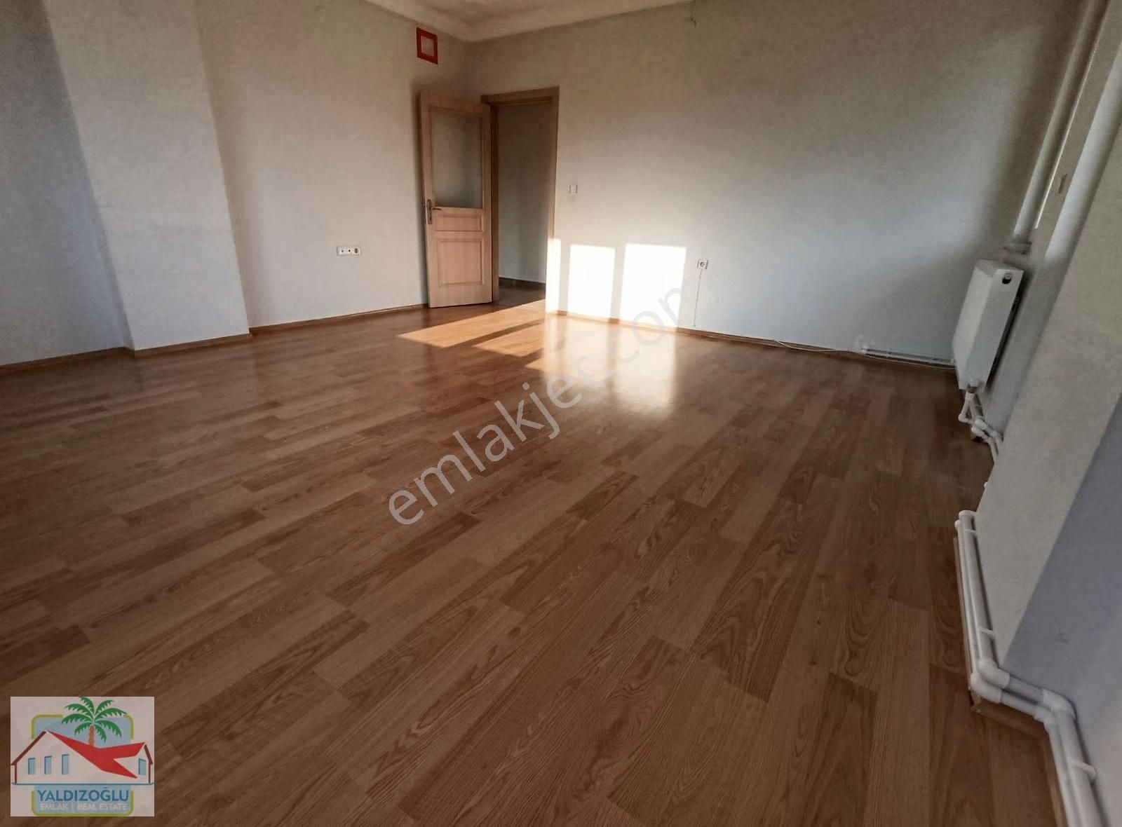 Yeniköy'de Satılık 145 M2 3+1 Kombili Daire - Görsel 2