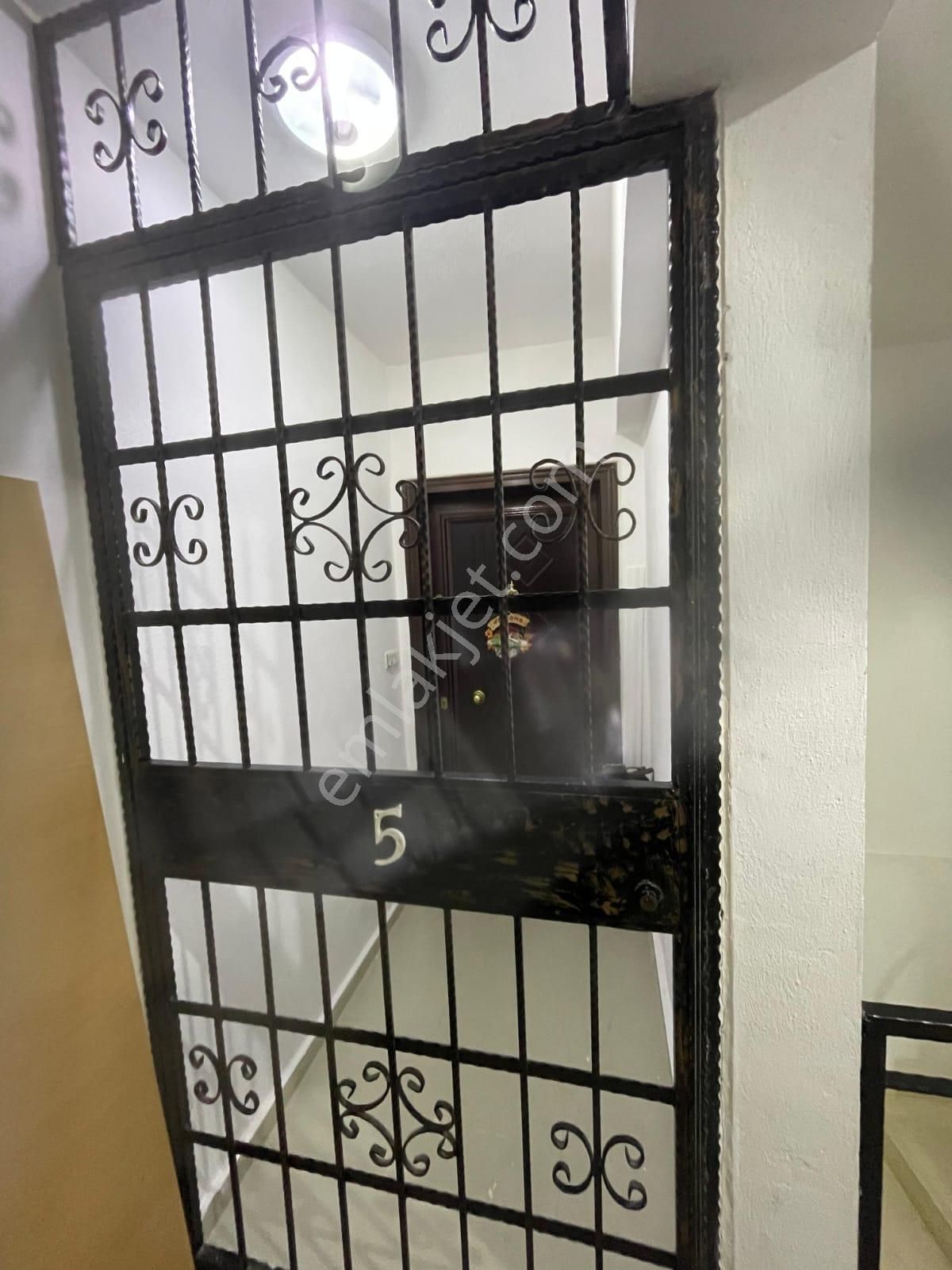 Didim Çamlık Mahallesinde Denize Yürüme Mesafesinde,ayrı Mutfaklı, Eşyalı 3+1 Satılık Dubleks - Görsel 5