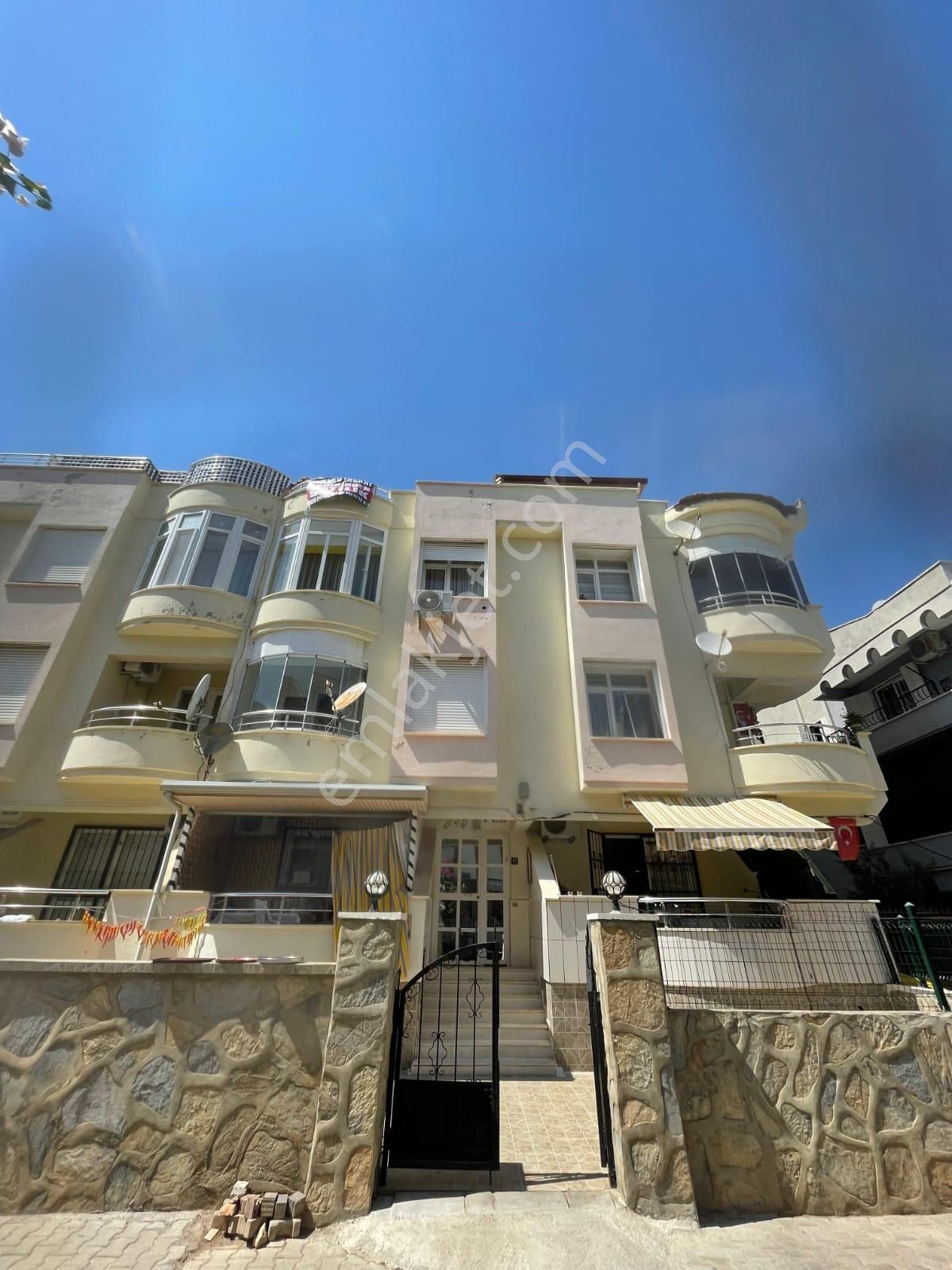 Didim Çamlık Mahallesinde Denize Yürüme Mesafesinde,ayrı Mutfaklı, Eşyalı 3+1 Satılık Dubleks - Görsel 18