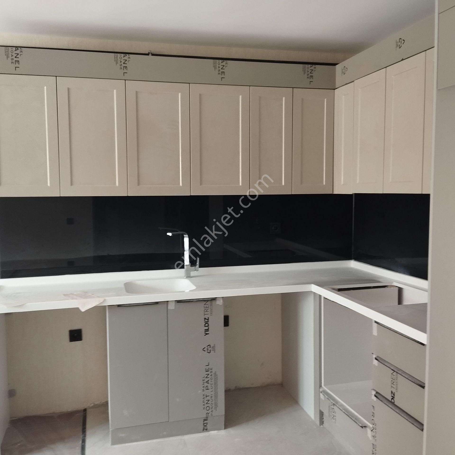 Birlik Mahallesinde Satılık Sıfır Binada 1+1 Daire - Görsel 7