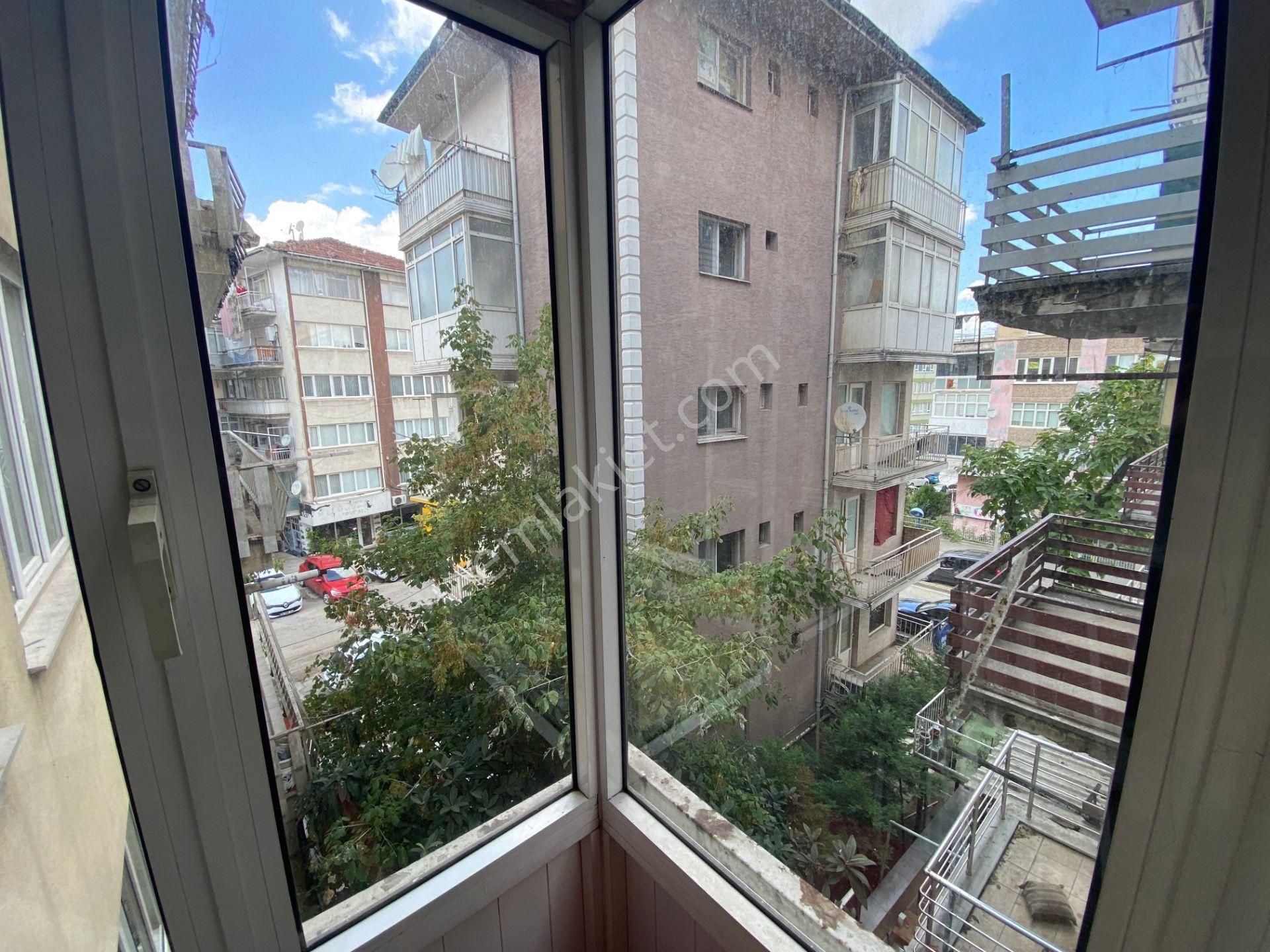 Çarşamba'da Eşyalı Metro Durağına 300 Metre Mesafede... - Görsel 21