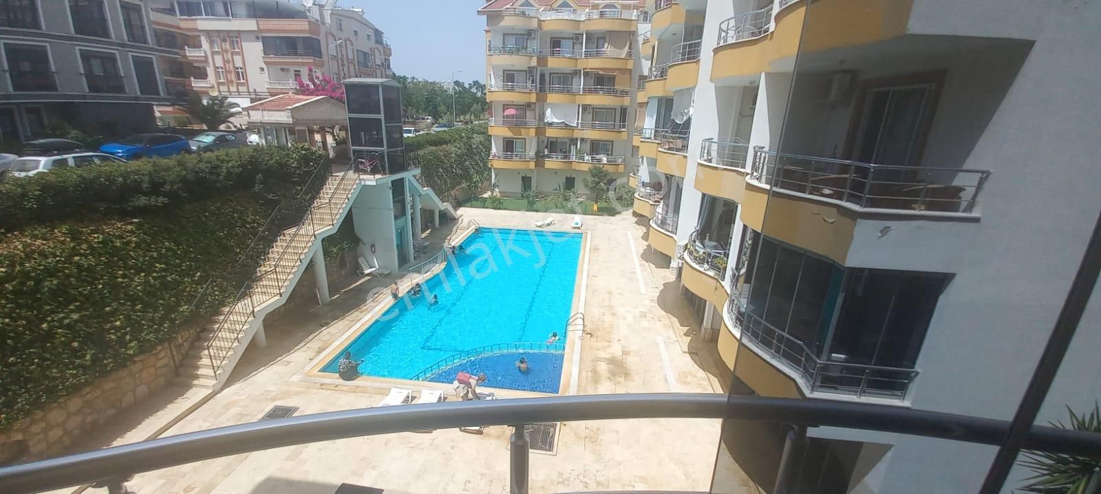 Didim Çamlık Mahallesinde Denize 300 Metre Havuzlu Site İçinde Eşyalı Satılık 2+1 Daire - Görsel 5