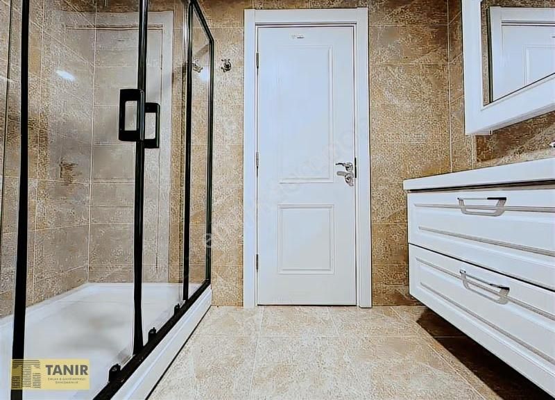 Beylikdüzü Kameroğlu Metrohome Sitesinde Satılık Lüx Daire - Görsel 2