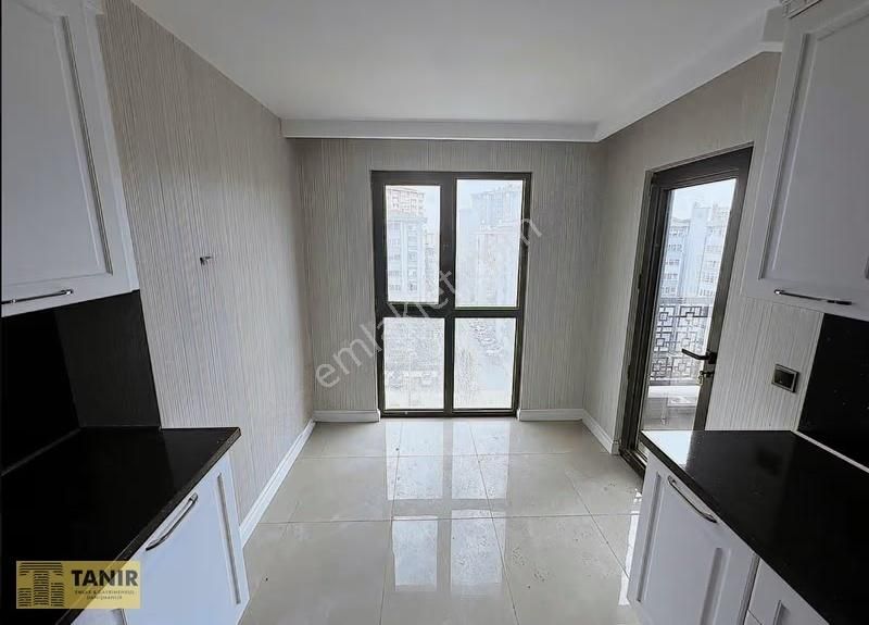 Beylikdüzü Kameroğlu Metrohome Sitesinde Satılık Lüx Daire - Görsel 16