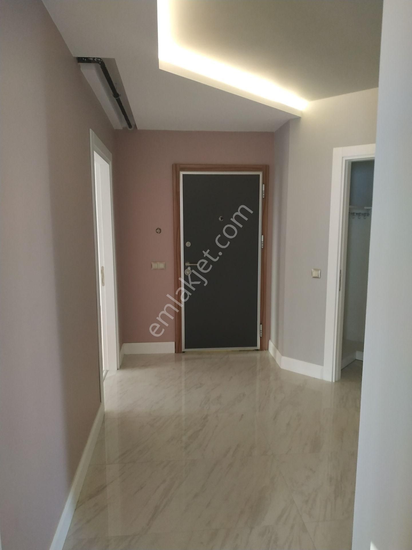 Barajyolunda Kapalı Otoparklı Güvenlikli 3+1 Kapalı Mutfaklı Ebeveyn Banyolu Lüks Daire - Görsel 32