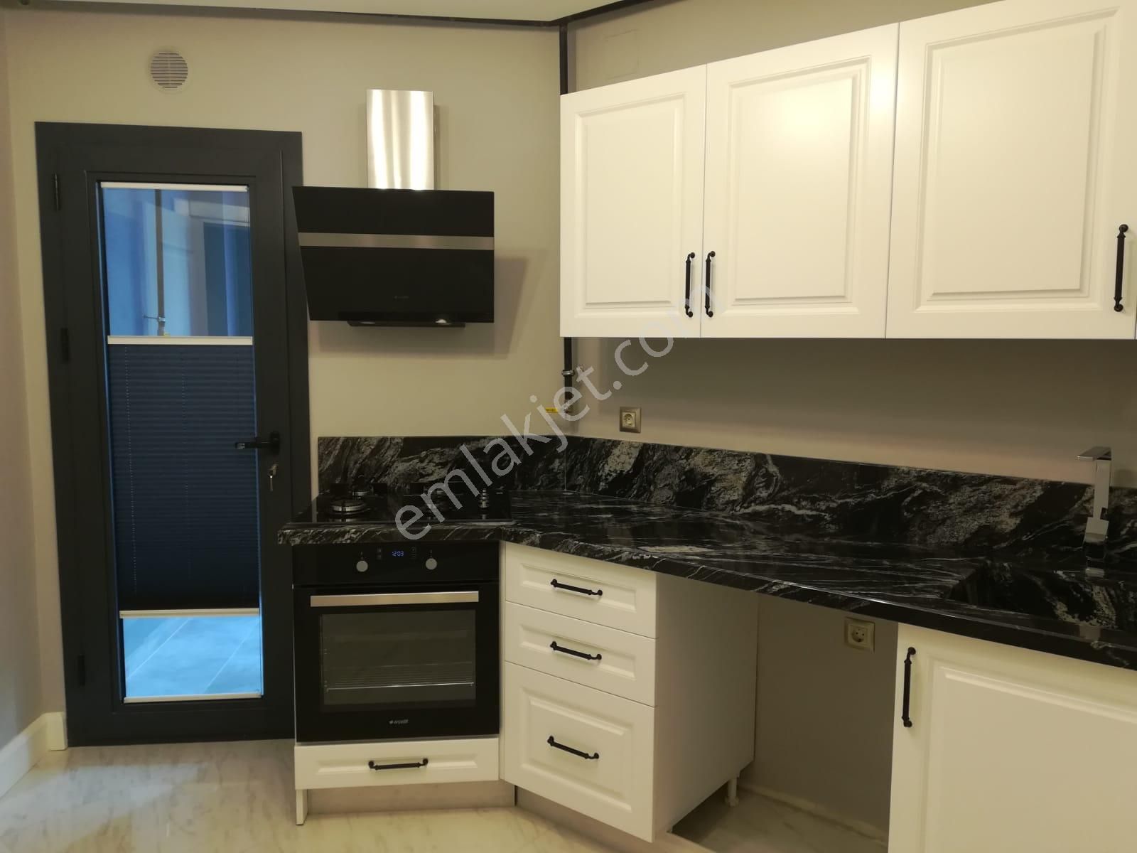 Barajyolunda Kapalı Otoparklı Güvenlikli 3+1 Kapalı Mutfaklı Ebeveyn Banyolu Lüks Daire - Görsel 16