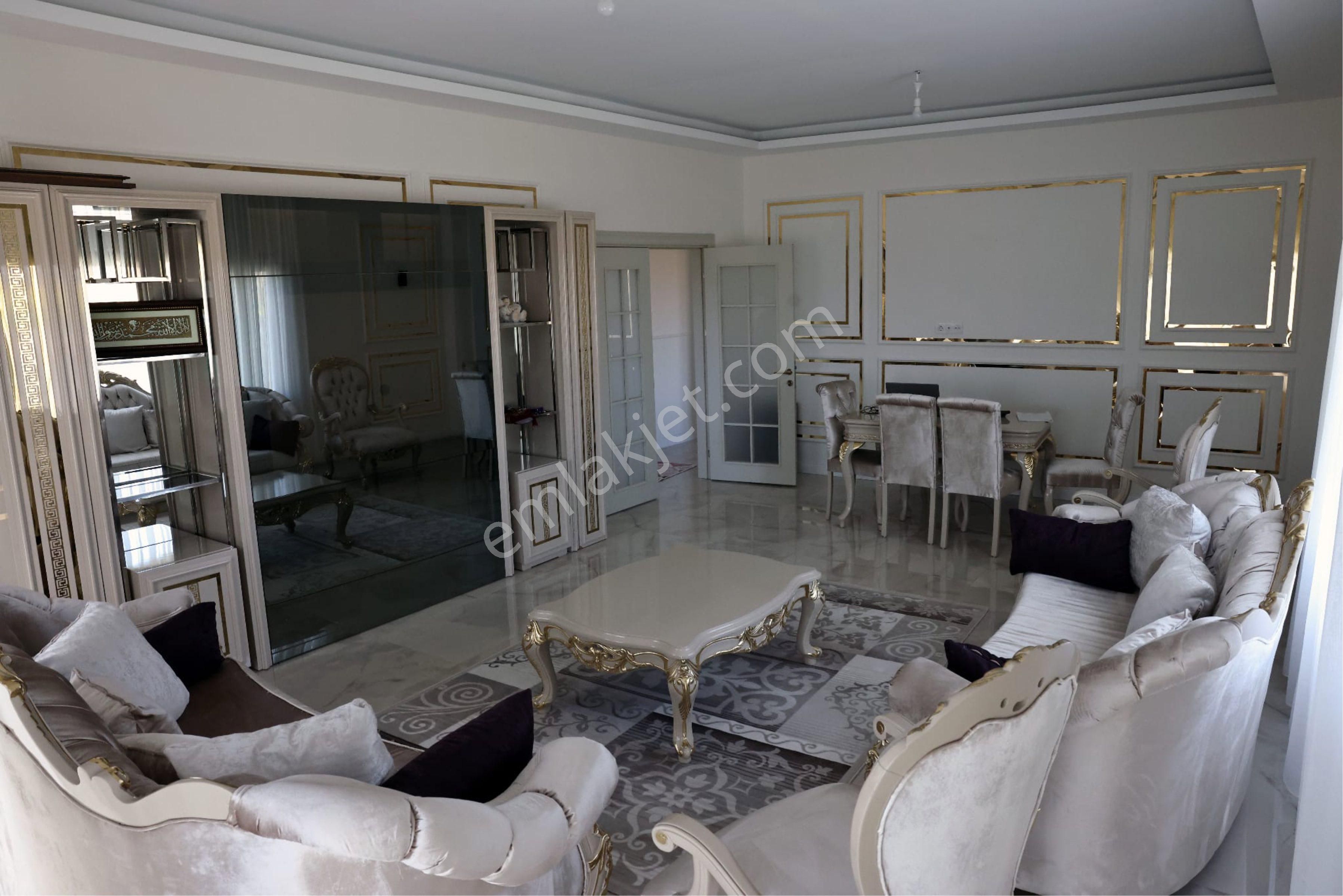 Çatalca İzzettin Mah. 4360 M2 İçinde 200 M2 Villa - Görsel 9