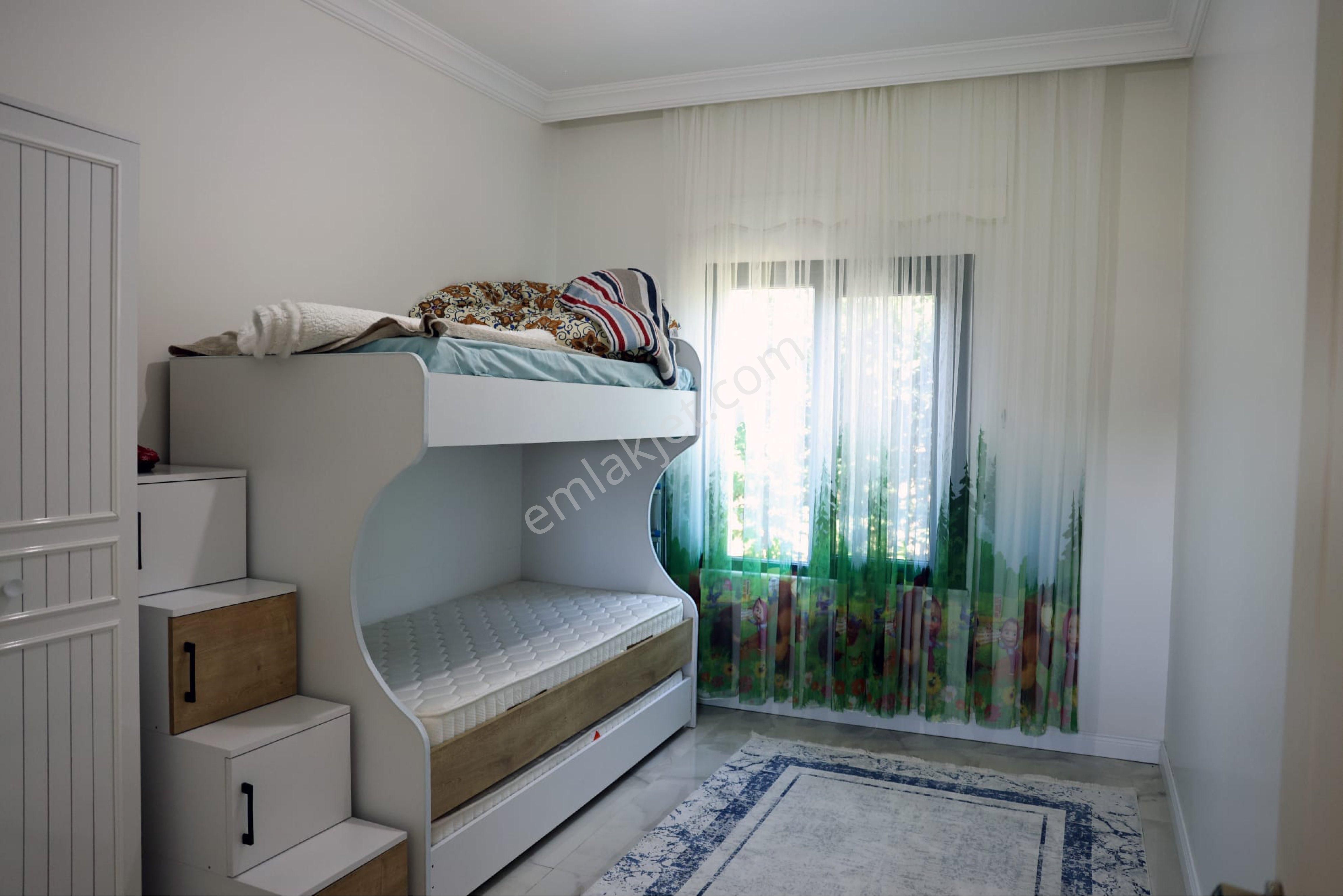 Çatalca İzzettin Mah. 4360 M2 İçinde 200 M2 Villa - Görsel 17