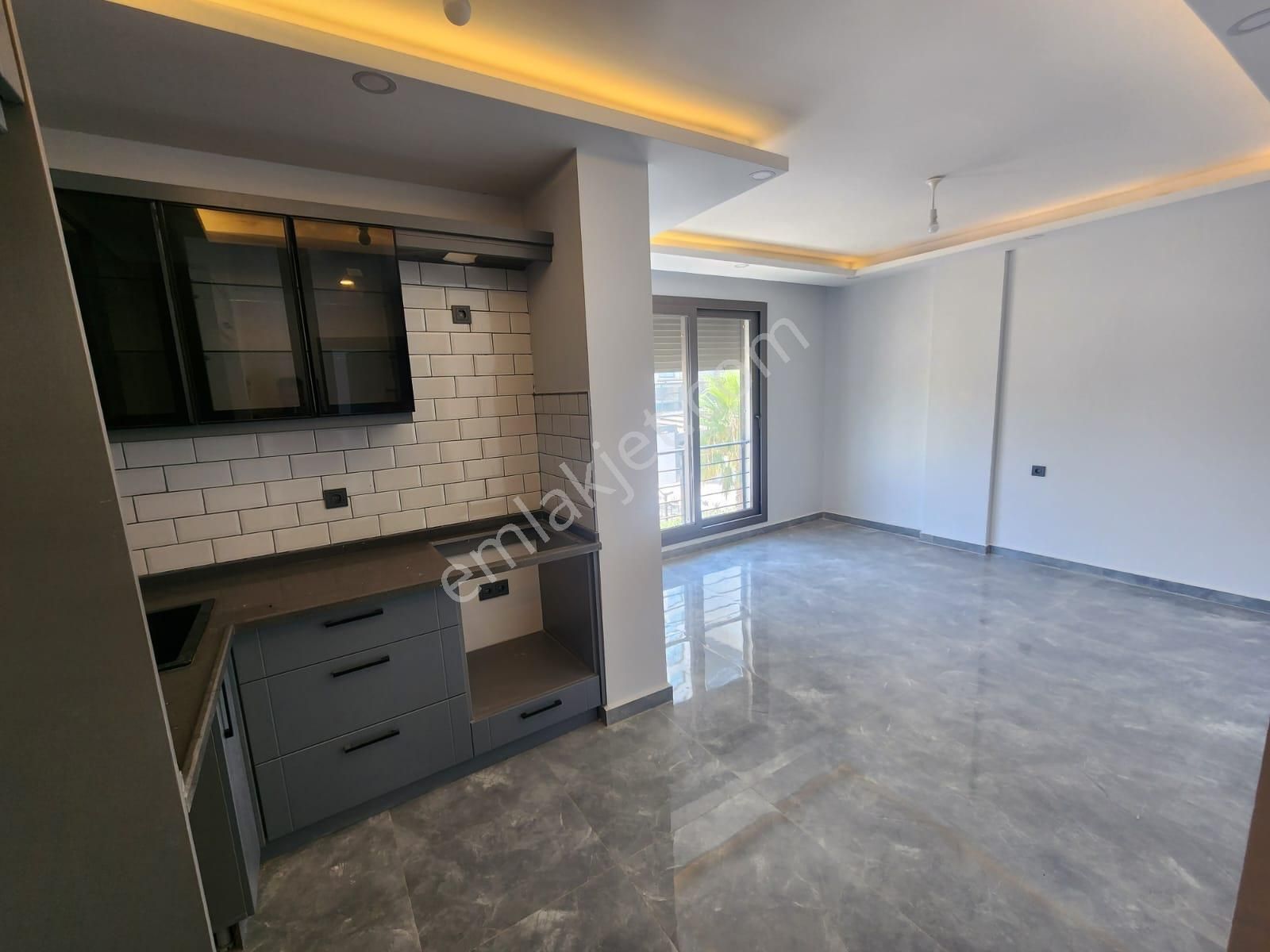 Didim Altınkum Mahallesinde Deniz Manzaralı Ve Denize Sadece 50 Metre Sıfır 2+1 Lüks Satılık Daire - Görsel 12