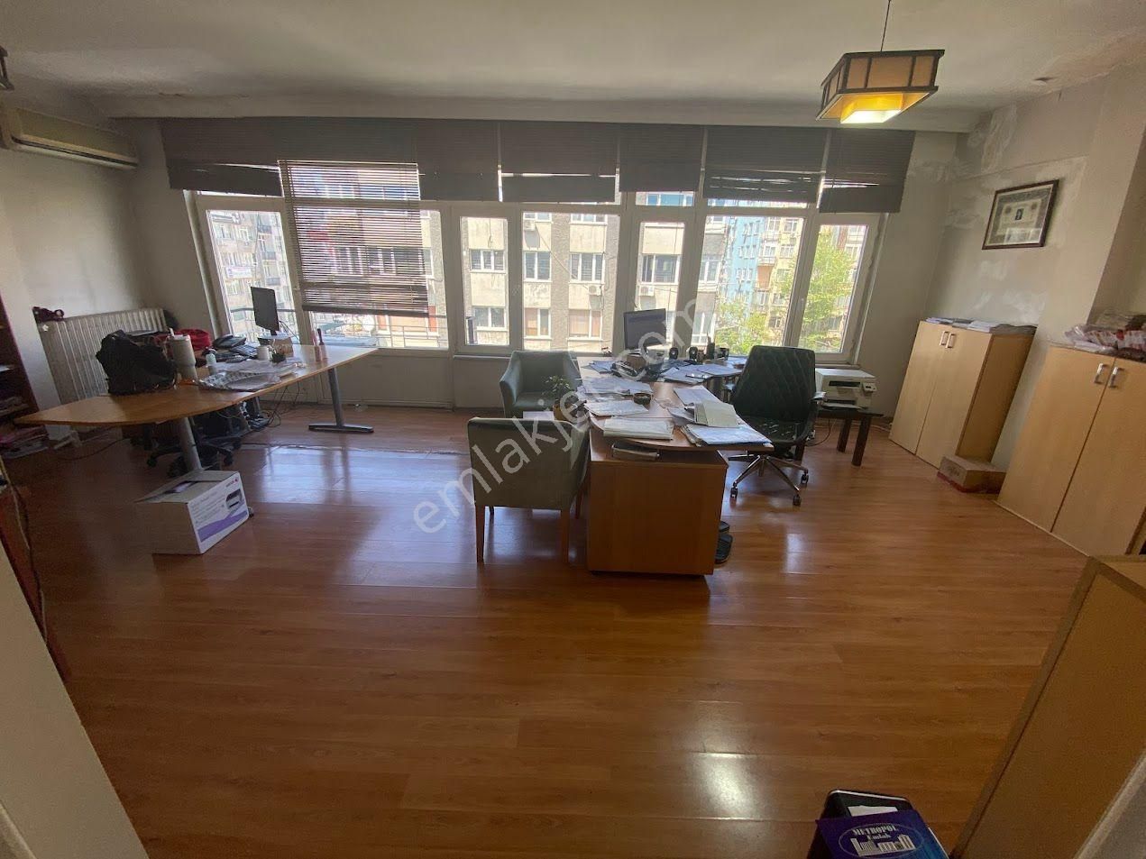 Şişli Fulya Ortaklar Cad. Bahçeler Sok. 150m2 Ofise-konuta Uygun