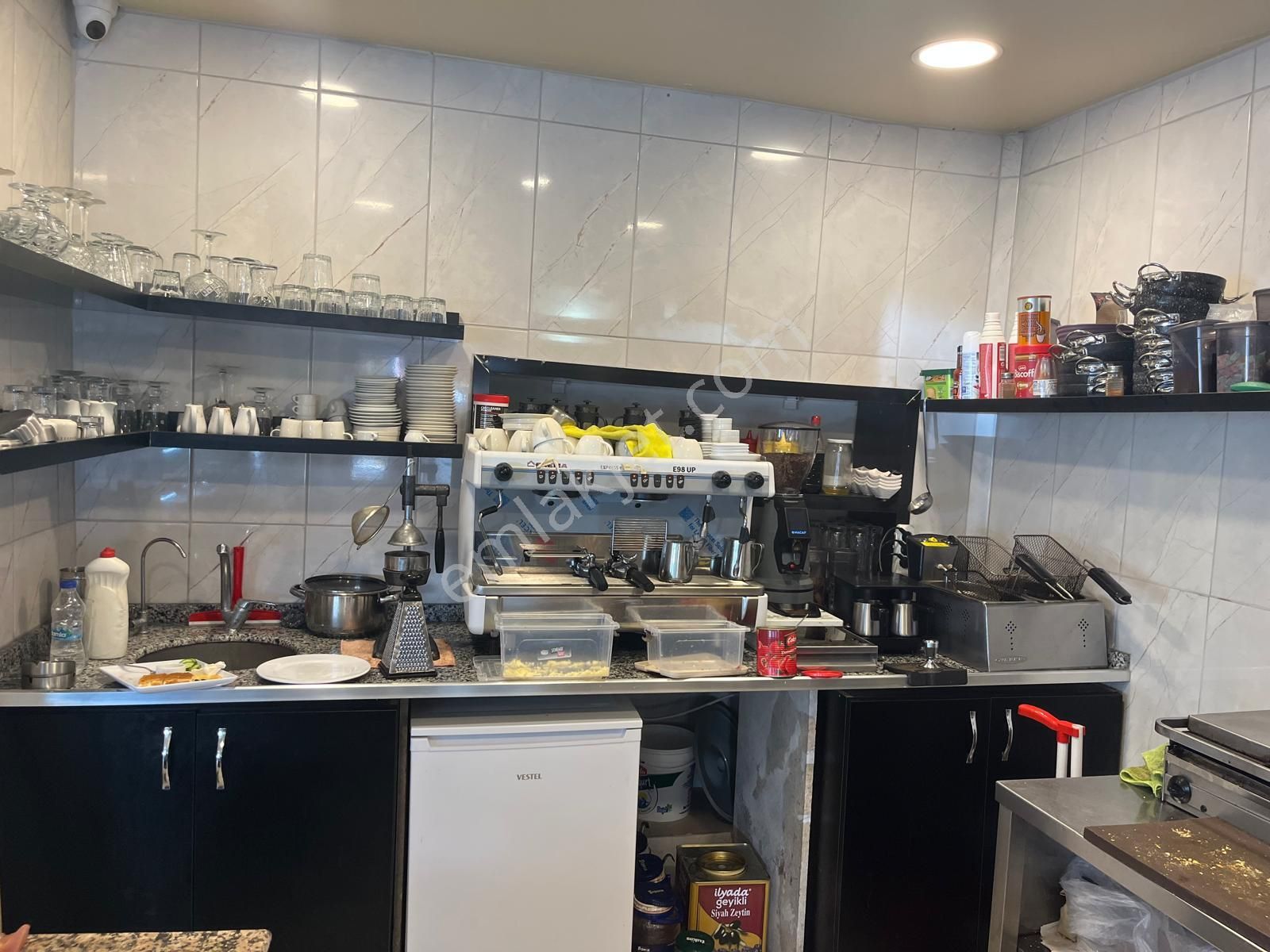 Tümbüller Yapı Gayrimenkul'den – Ana Cadde'de İki Katlı Simit Kafe & Pastane - Görsel 10