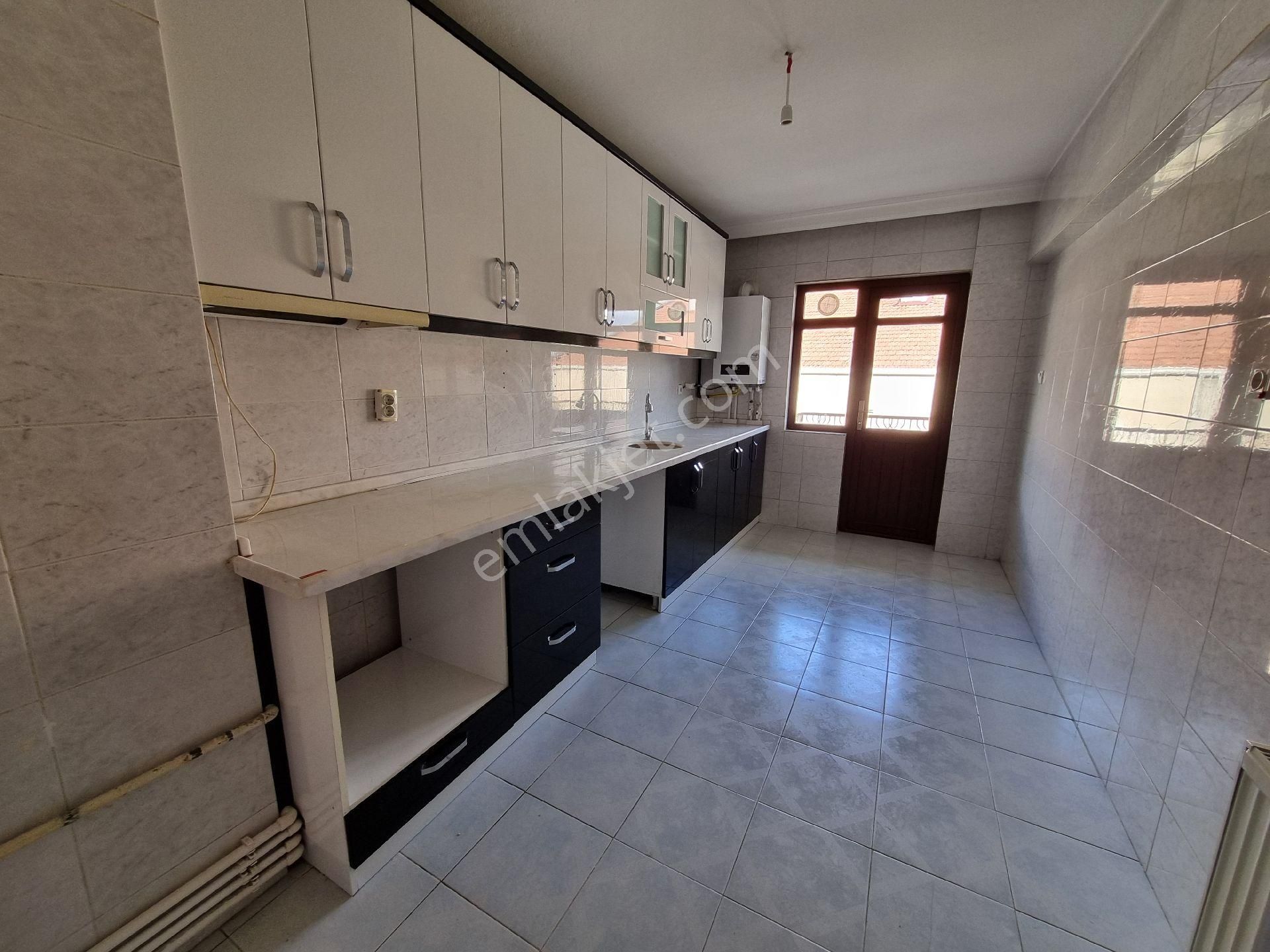 Antares Ve Şehir Hastanesi Mevkii 3+1 Bağımsız Üstkat Ön Güney Cephe Çift Balkonlu - Görsel 15