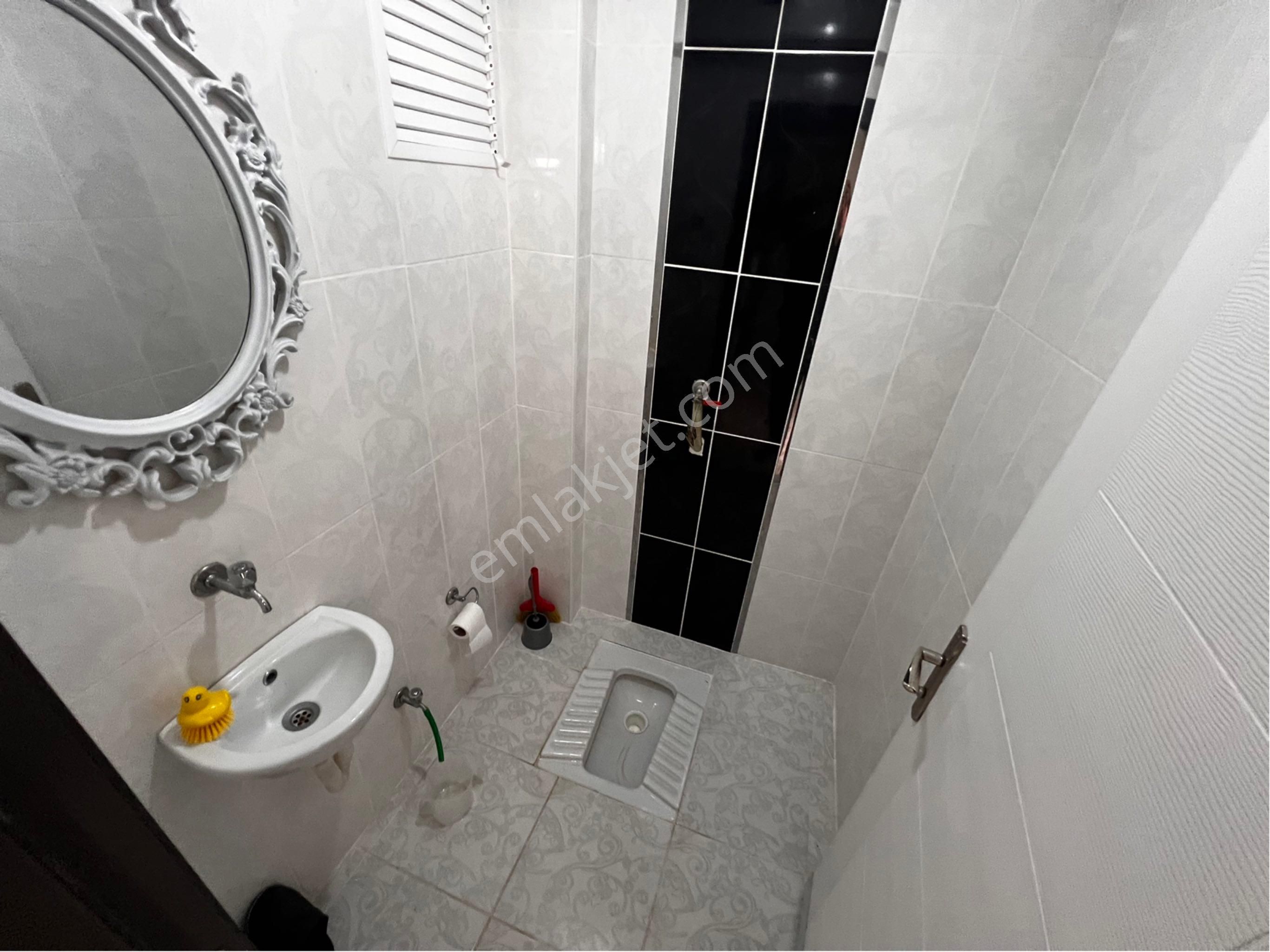 Karapürçek’te Diş Hastanesi Yanı 3+1 Orta Kat Asansörlü Daire - Görsel 13