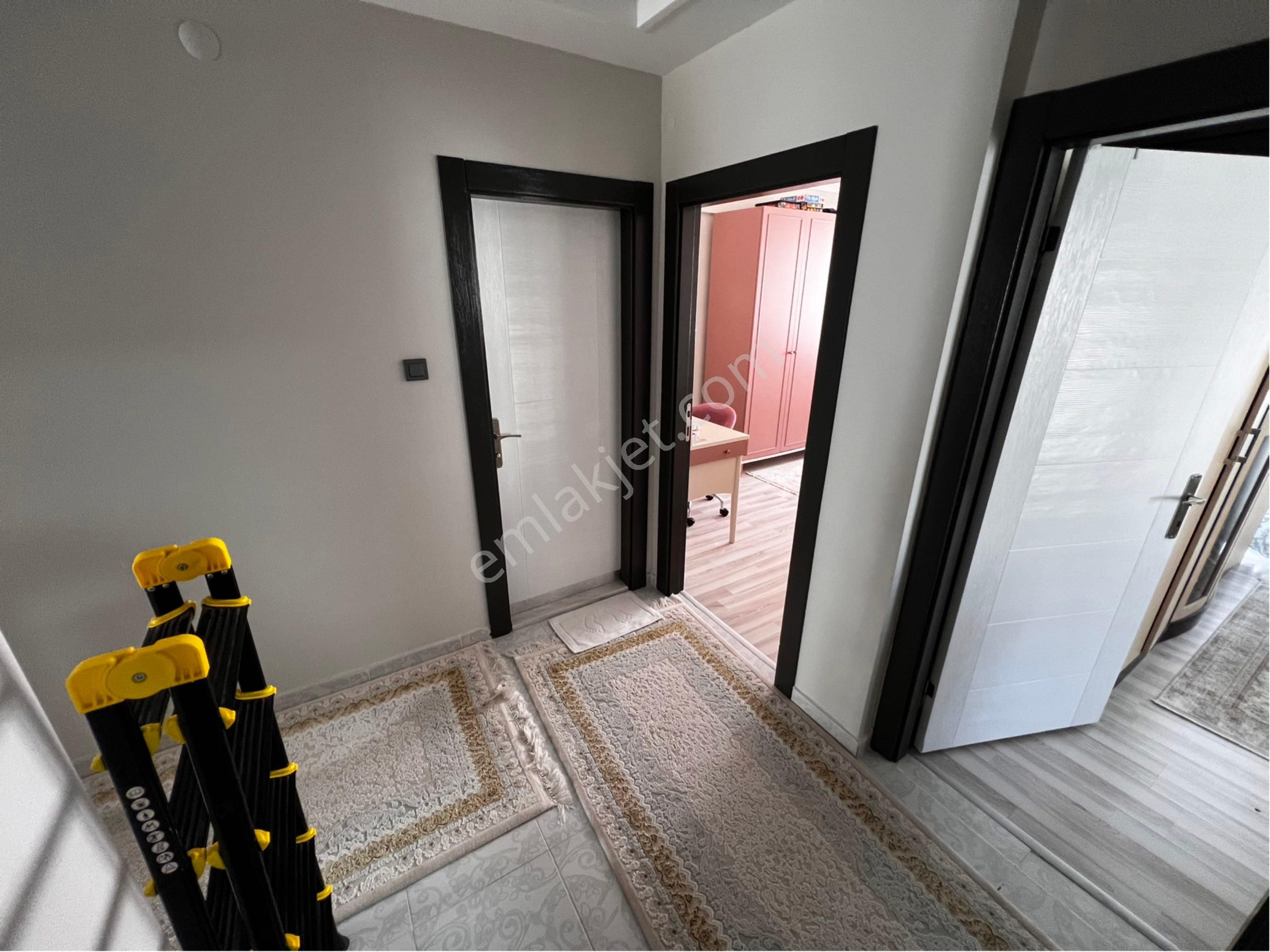 Karapürçek’te Diş Hastanesi Yanı 3+1 Orta Kat Asansörlü Daire - Görsel 11