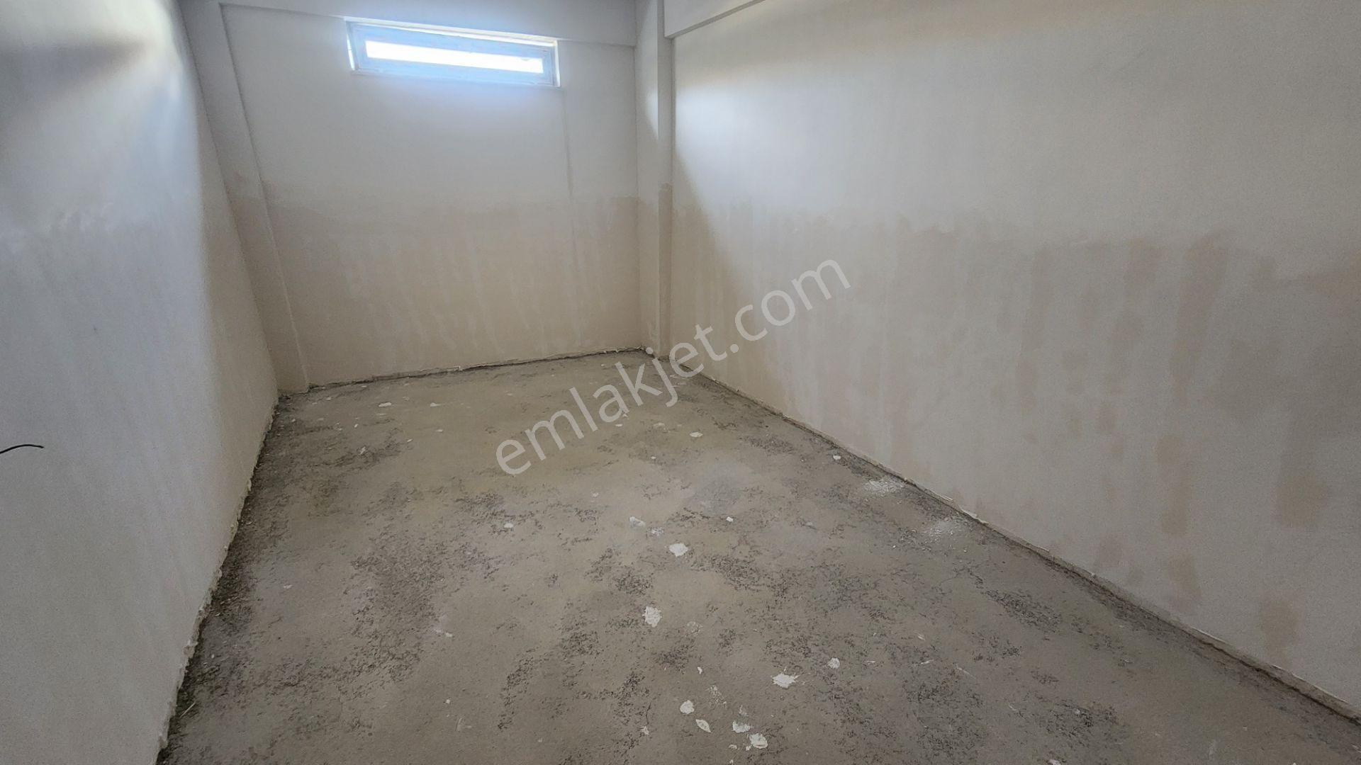 Karaca'dan Beybes'te Sıfır 7+1 Tribleks Villa - Görsel 17