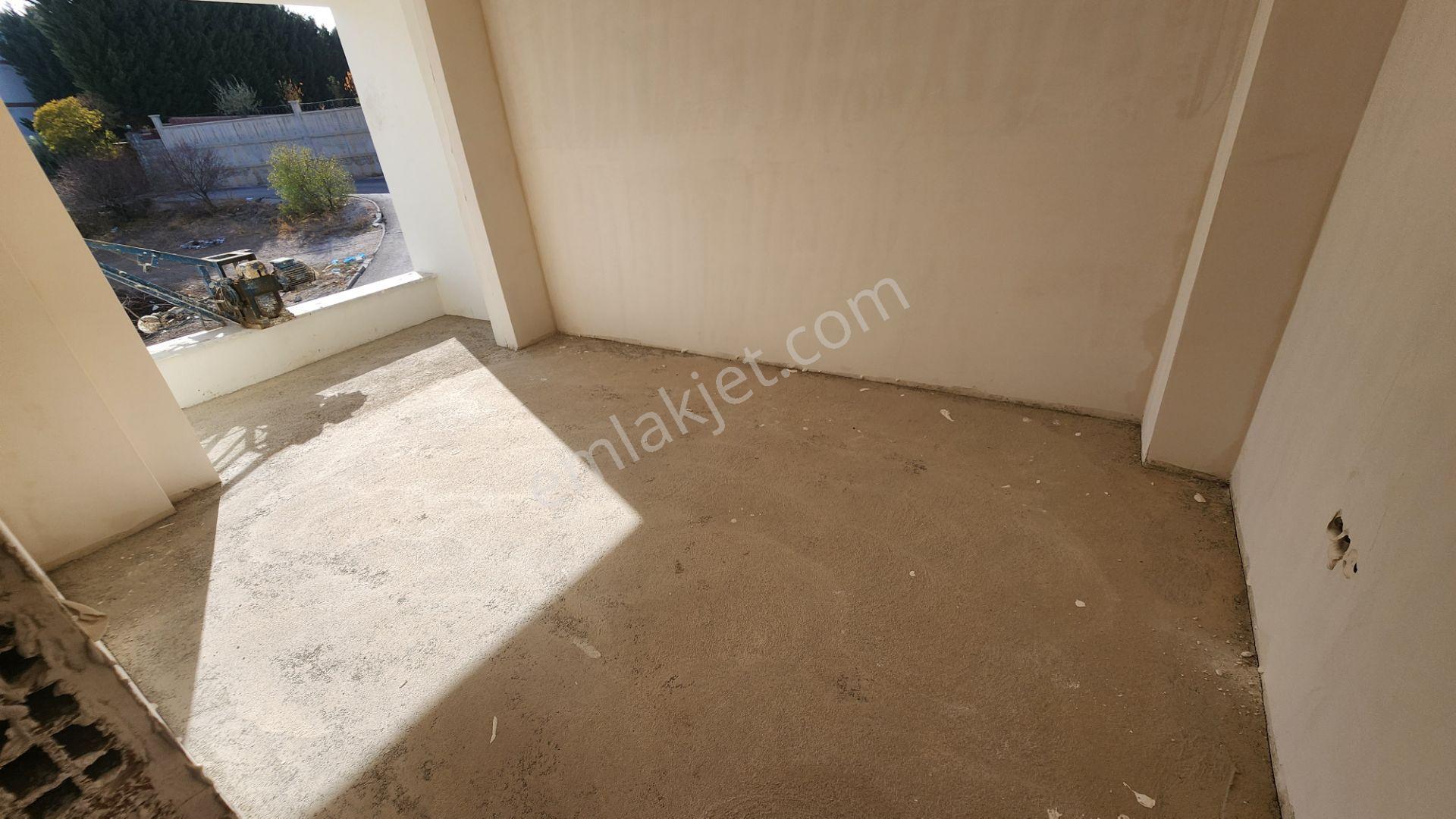 Karaca'dan Beybes'te Sıfır 7+1 Tribleks Villa - Görsel 9