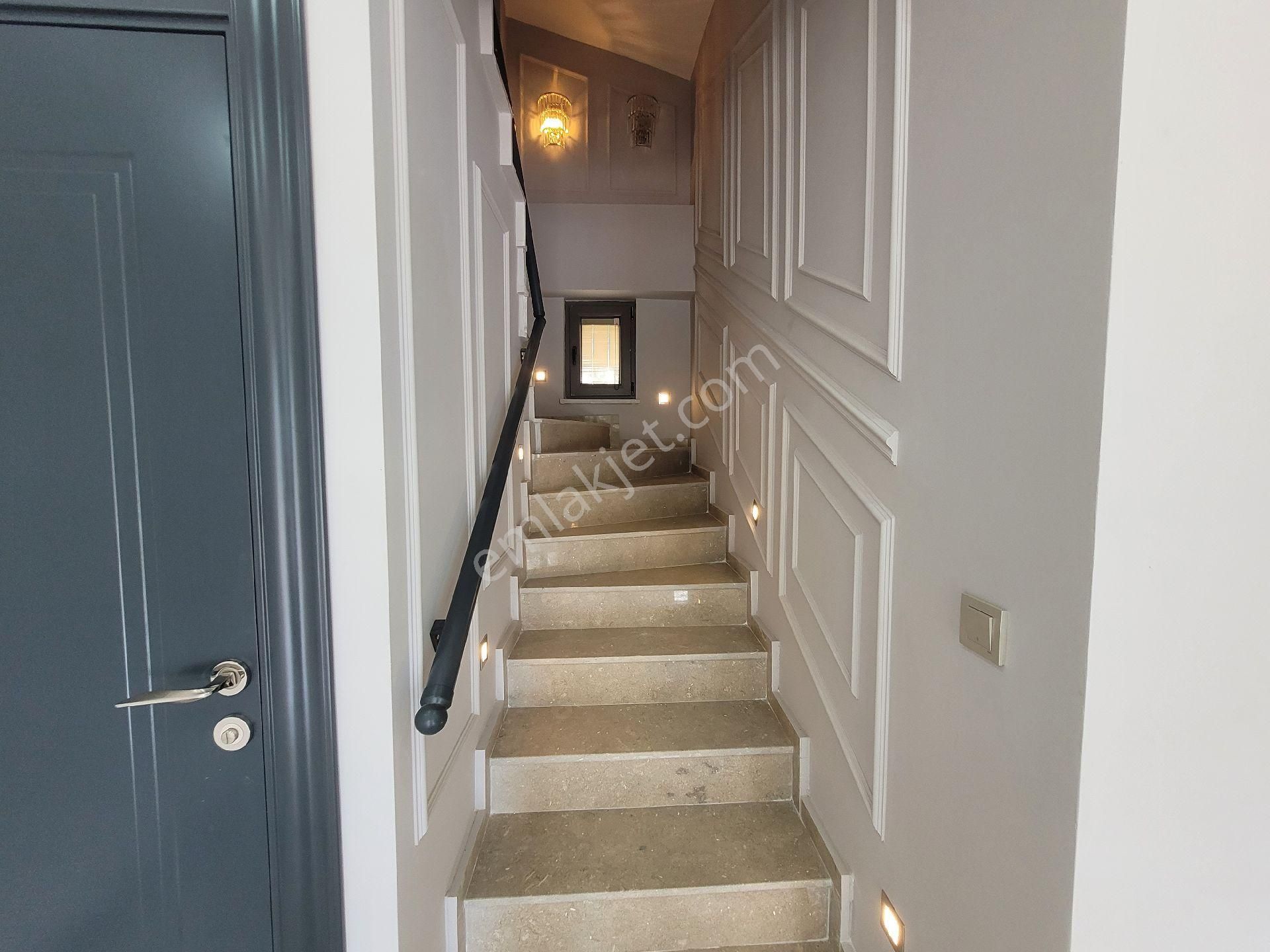 Güre'de Denize Yakın Konumda Lüks, Sıfır 4+1 Trıpleks - Görsel 17