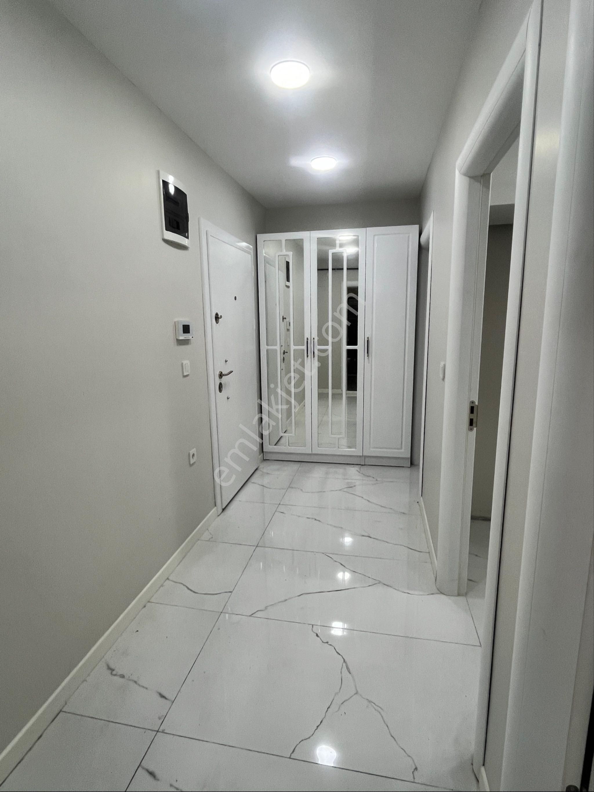 Görgülü Emlaktan Satılık 1+1kapalı Mutfak - Görsel 3