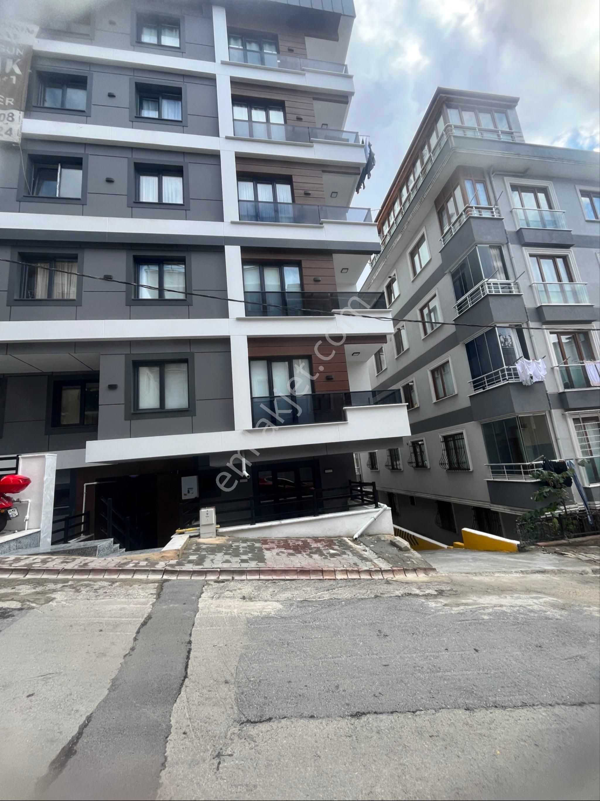 Görgülü Emlaktan Satılık Kat Dubleksi