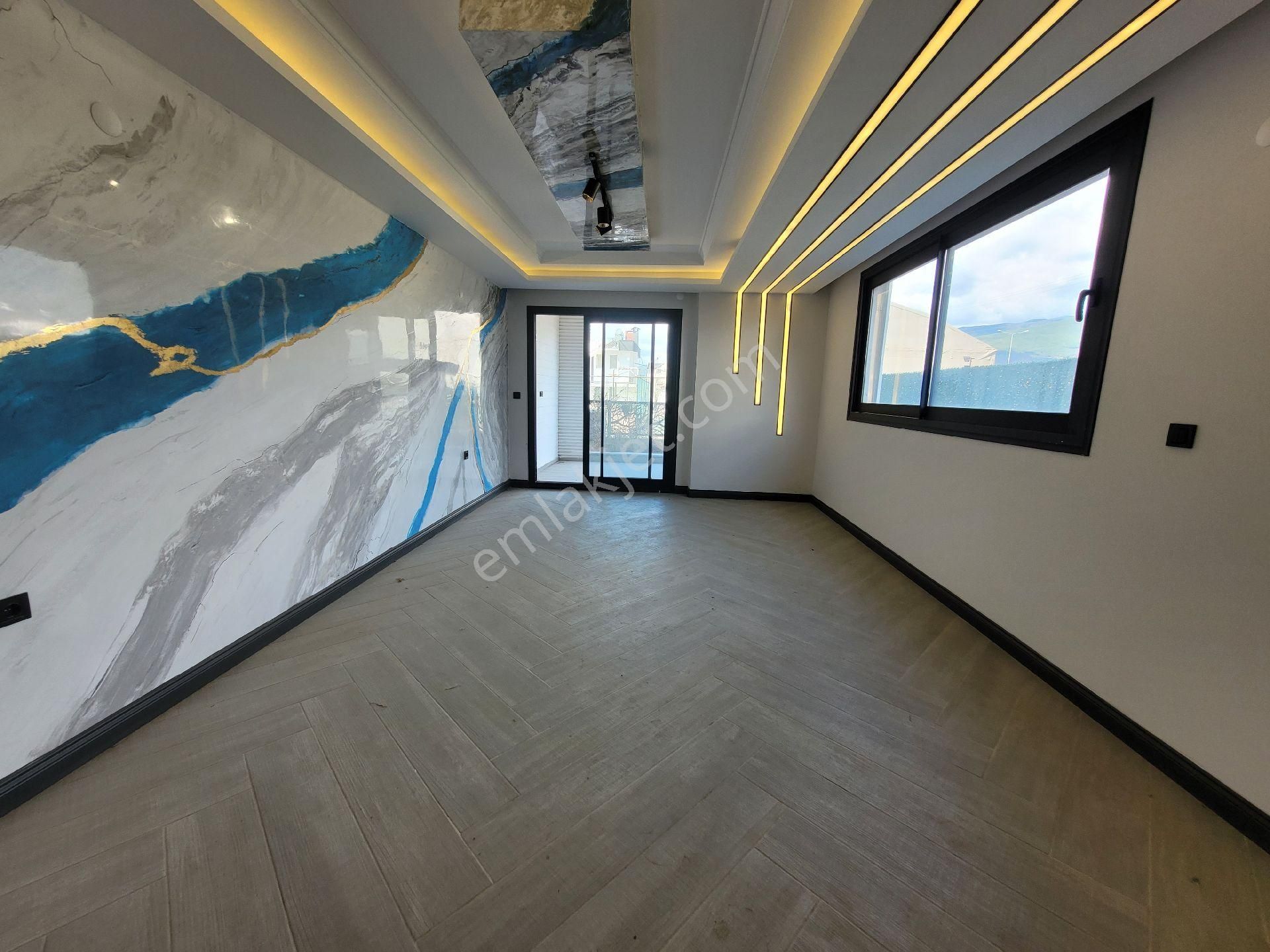 Güre'de Denize 50m 4+1 Villa - Görsel 4