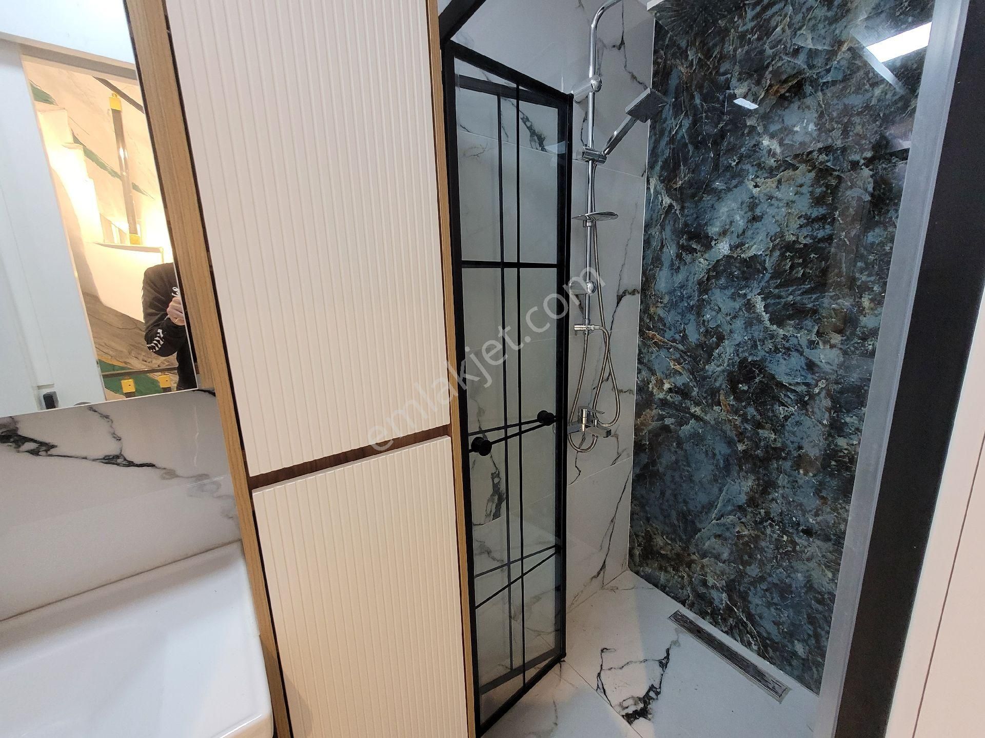 Güre'de Denize 50m 4+1 Villa - Görsel 20