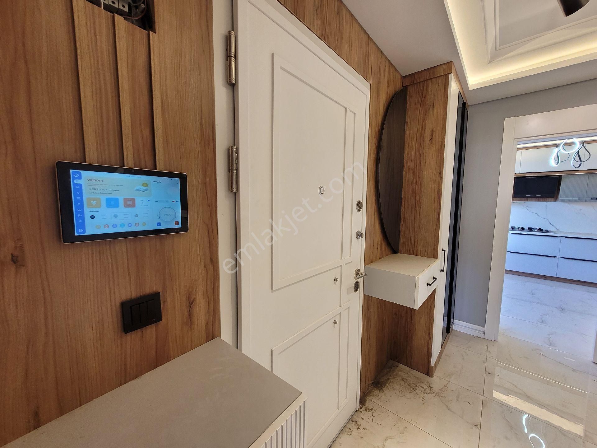 Güre'de Denize 50m 4+1 Villa - Görsel 31