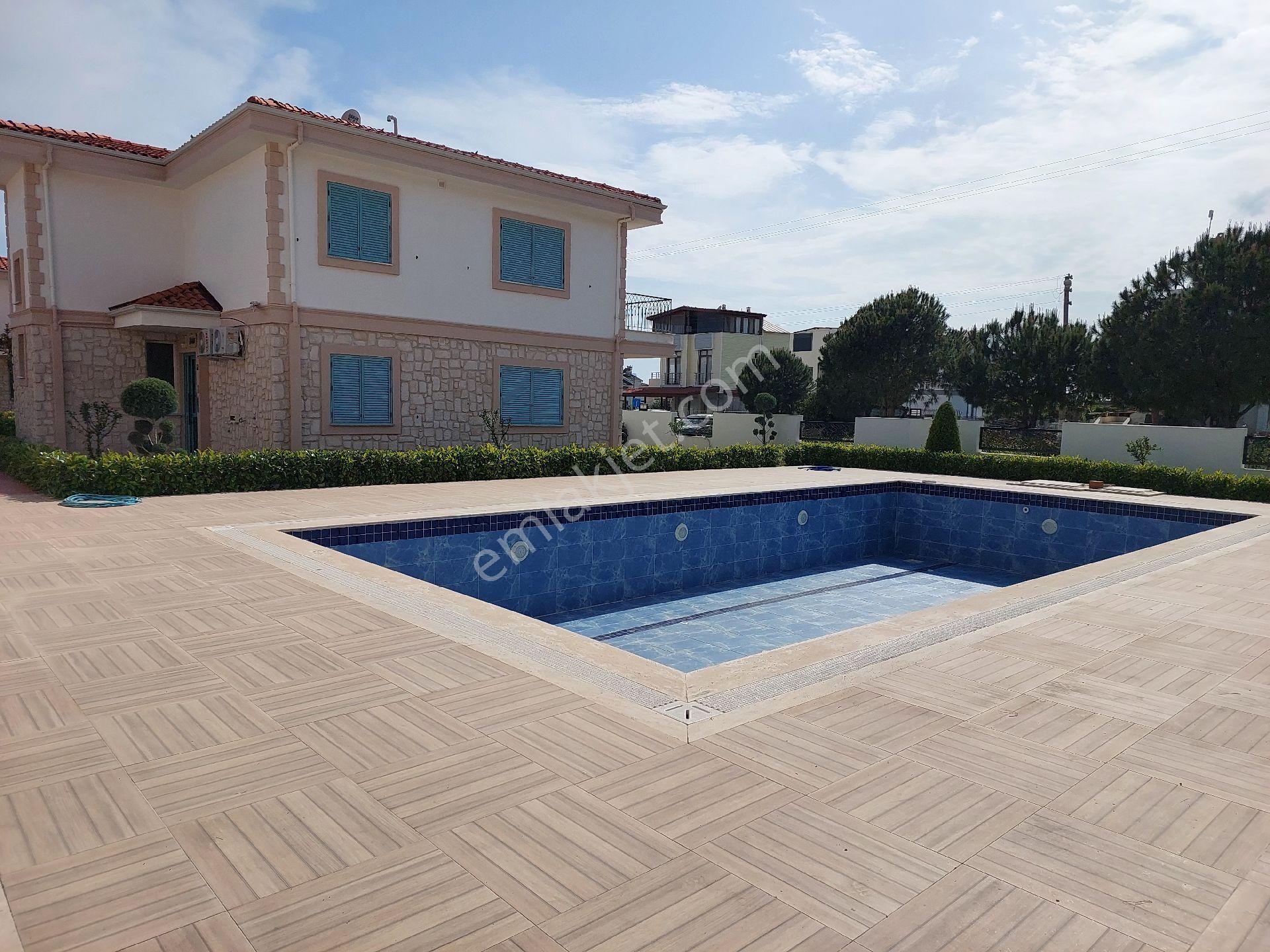 Denize 250m 2+1 Muhteşem Peyzaj Alanı Plaj Alanlı - Görsel 31