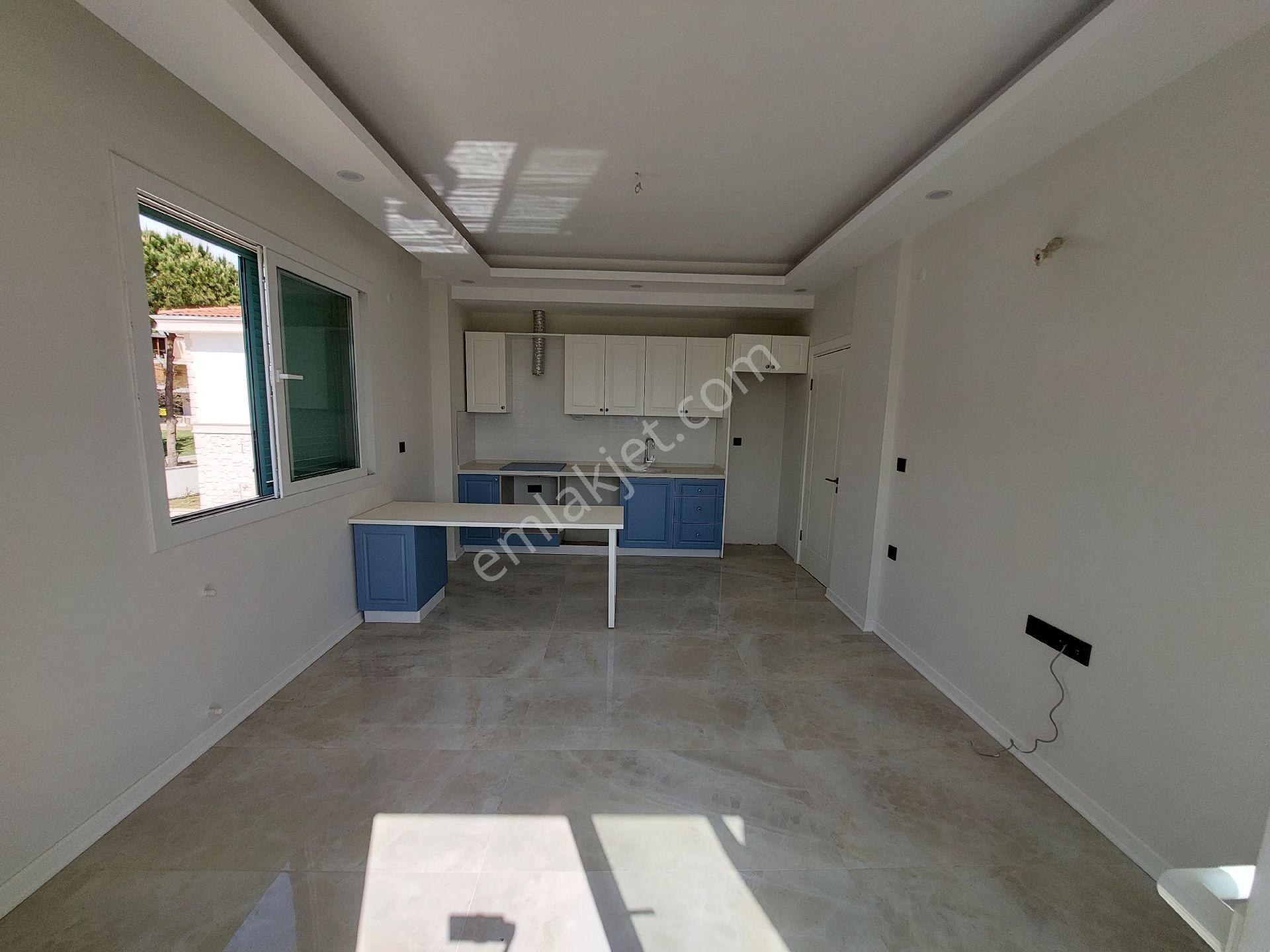 Denize 250m 2+1 Muhteşem Peyzaj Alanı Plaj Alanlı - Görsel 33