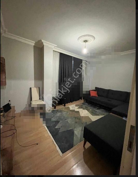 Yenibosna Çobançeşme Mh Finanasbankasına Yakın 1+1 Bahçekat