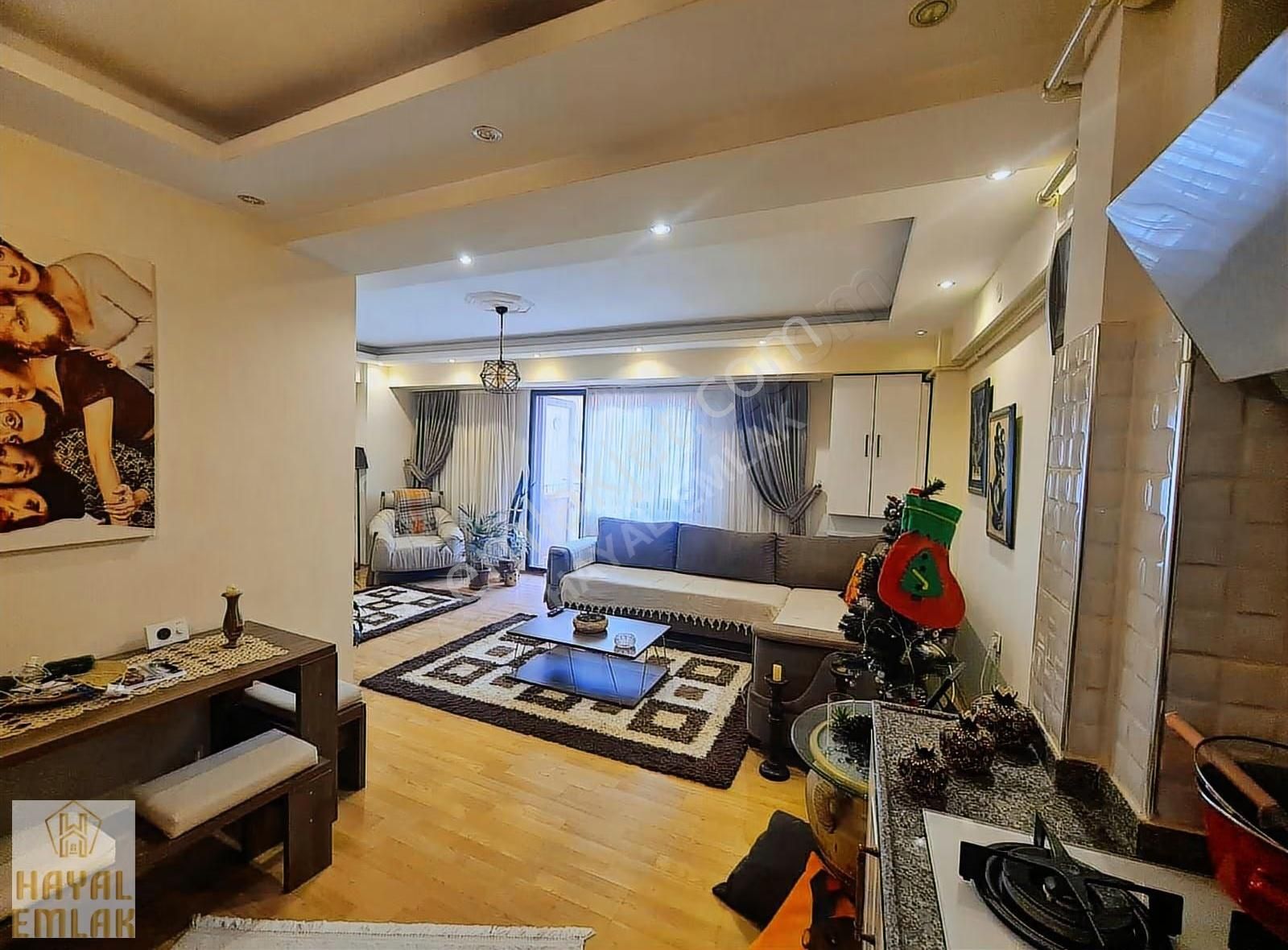 Çanakkale Merkez Ara Katta Geniş 2+1 Satılık Daire - Görsel 9