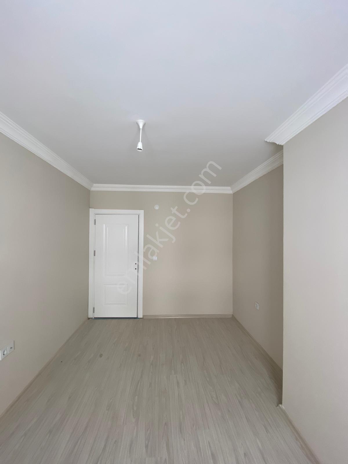 Vali Mithat Bey Mahallesinde 4+1 Site İçi Satılık Geniş Daire - Görsel 18
