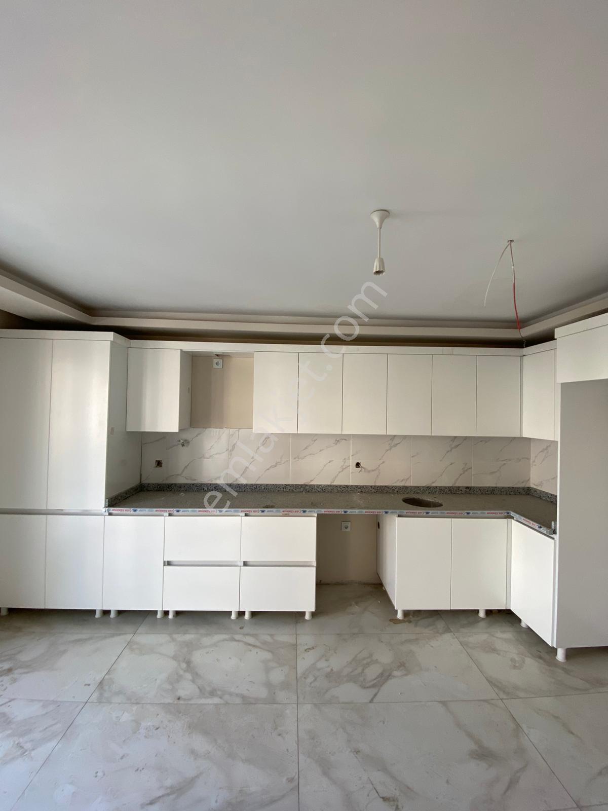 Vali Mithat Bey Mahallesinde 4+1 Site İçi Satılık Geniş Daire - Görsel 27