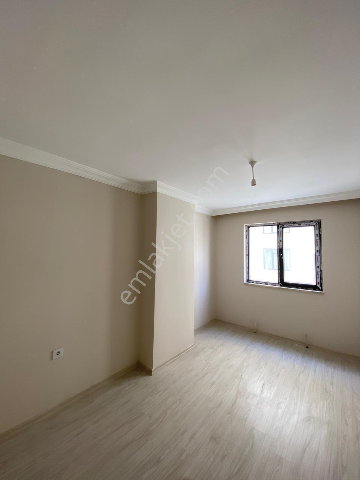 Vali Mithat Bey Mahallesinde 4+1 Site İçi Satılık Geniş Daire - Görsel 16