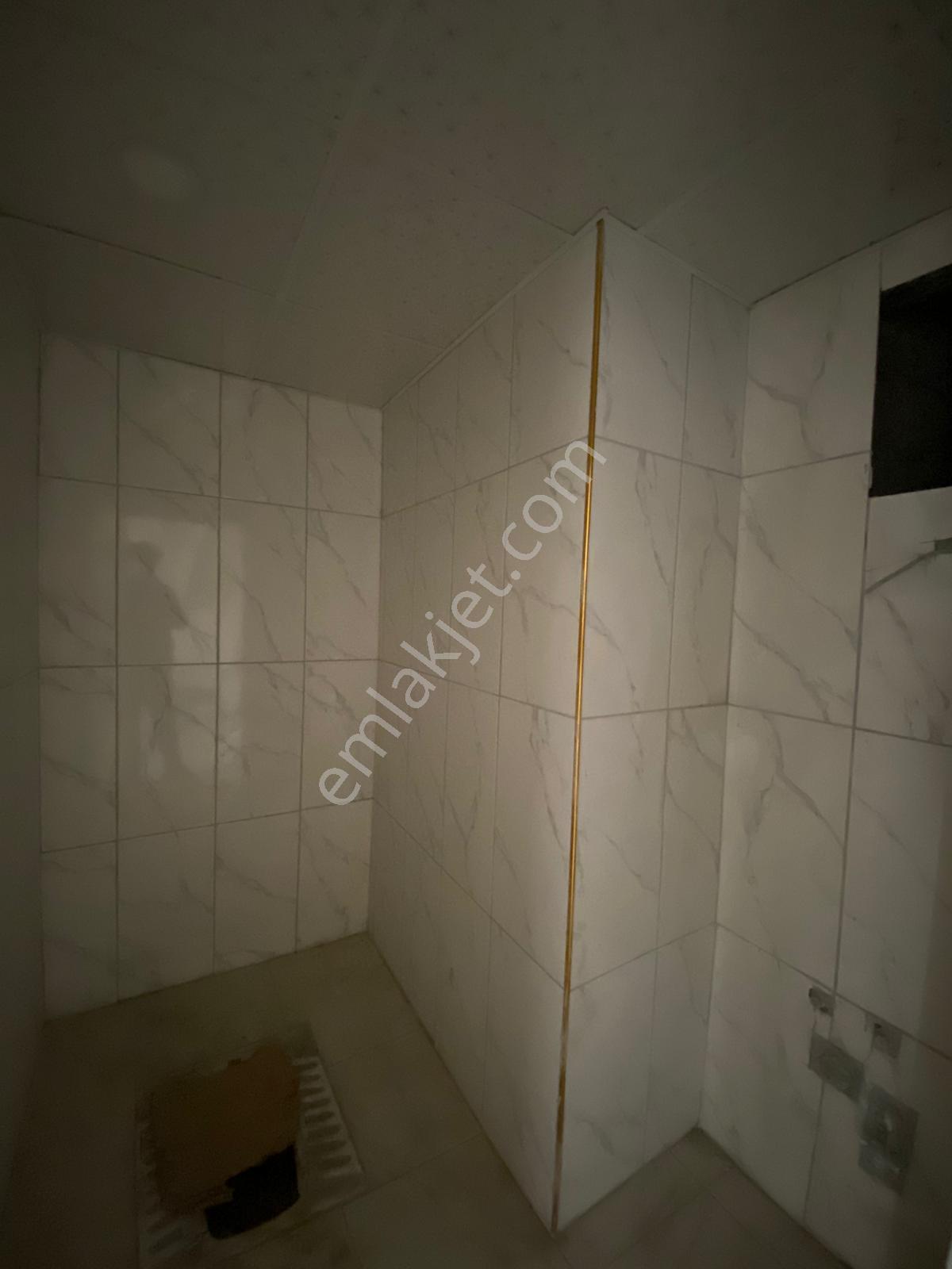 Vali Mithat Bey Mahallesinde 4+1 Site İçi Satılık Geniş Daire - Görsel 24