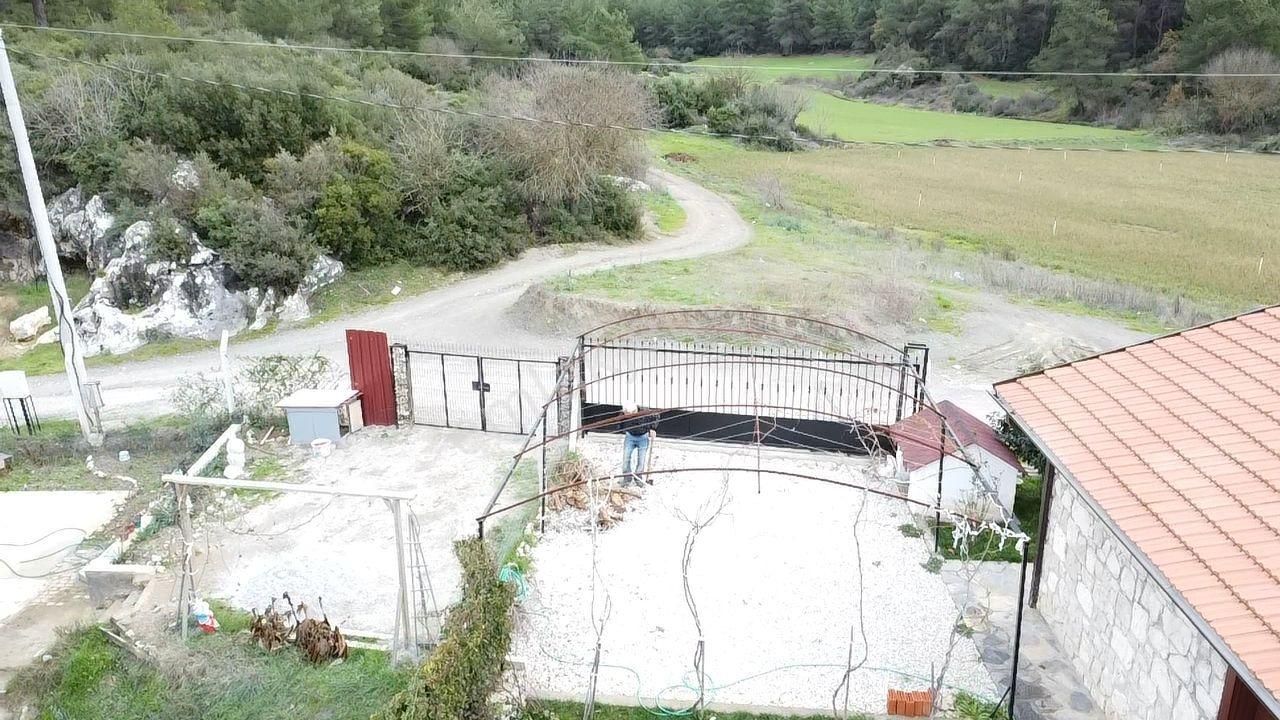 İzmir Menderes Te Satılık Taş Ev Ve - Görsel 32