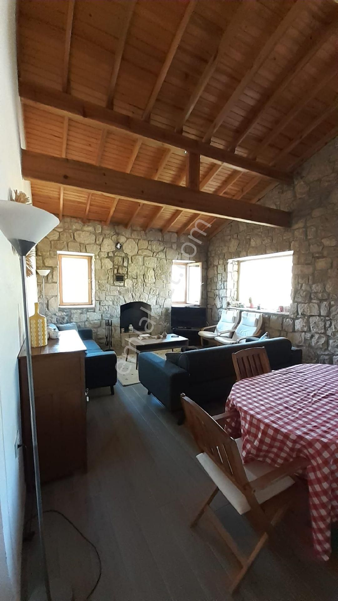 İzmir Menderes Te Satılık Taş Ev Ve - Görsel 6