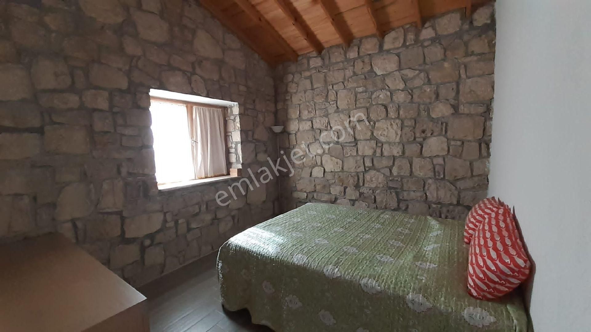 İzmir Menderes Te Satılık Taş Ev Ve - Görsel 23