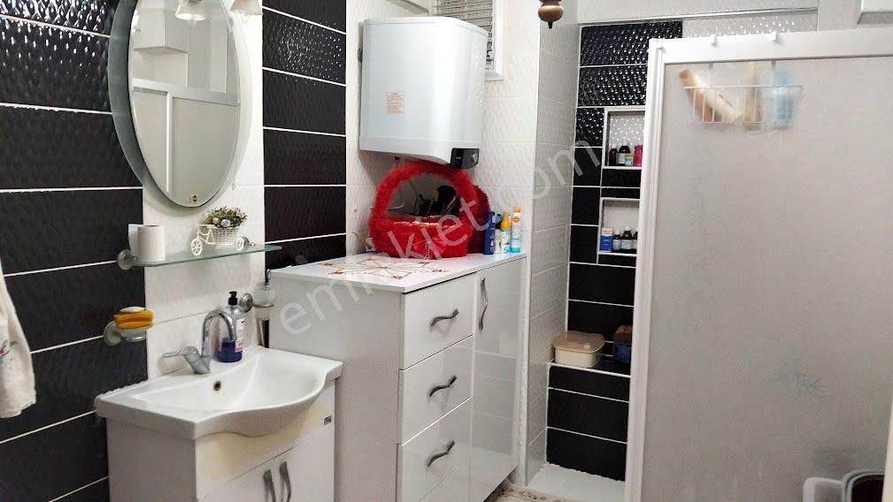 Ayvalık Sarımsaklı Merkezde Denize Yakın 2+1 Satılık Daire - Görsel 5