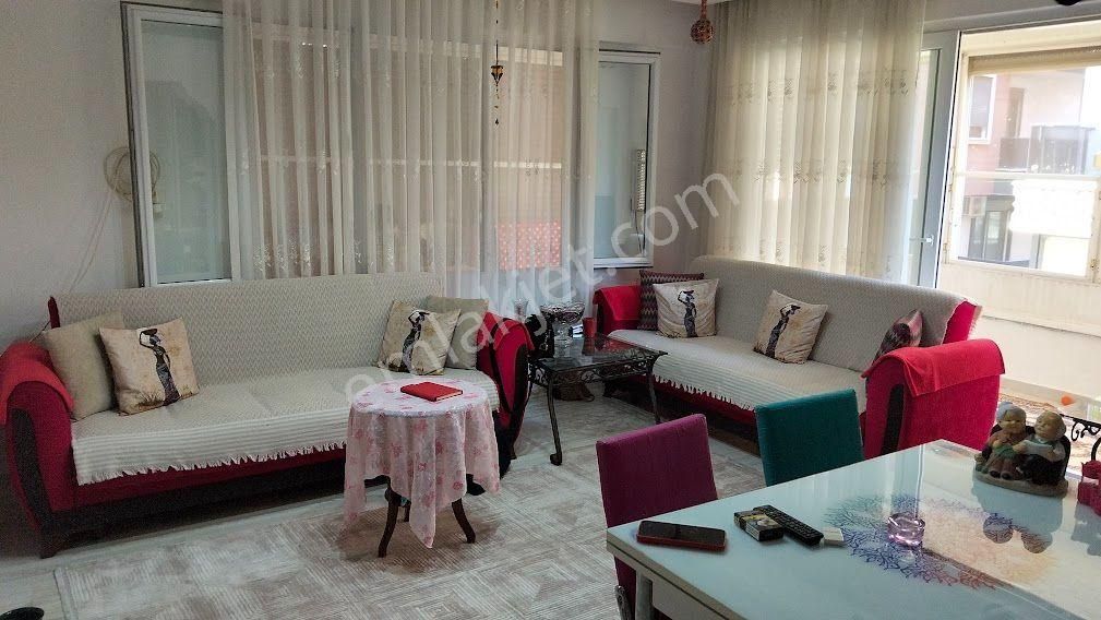 Ayvalık Sarımsaklı Merkezde Denize Yakın 2+1 Satılık Daire - Görsel 3