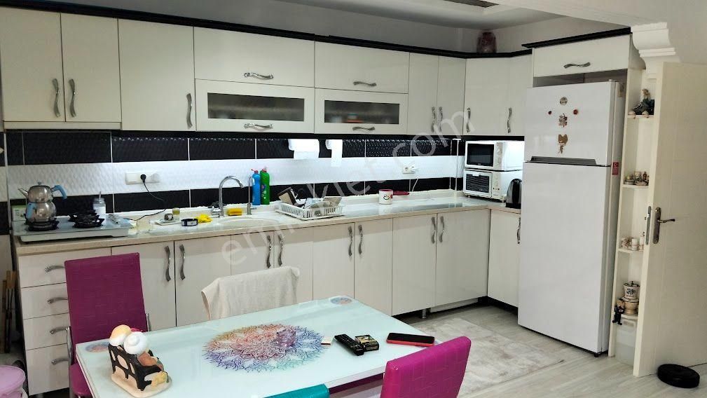 Ayvalık Sarımsaklı Merkezde Denize Yakın 2+1 Satılık Daire - Görsel 4