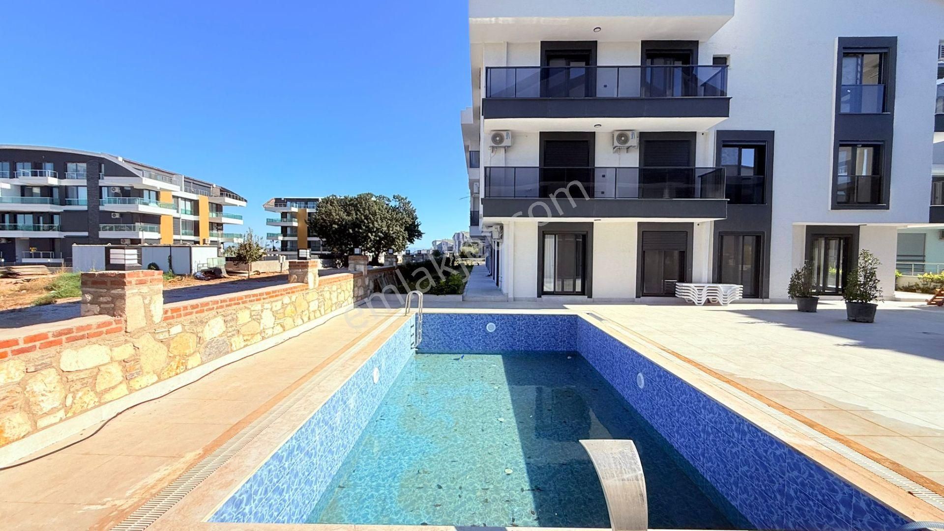 Didim Altınkumda Denize 400 Metre Full Eşyalı Satılık 1+1 Sıfır Daire