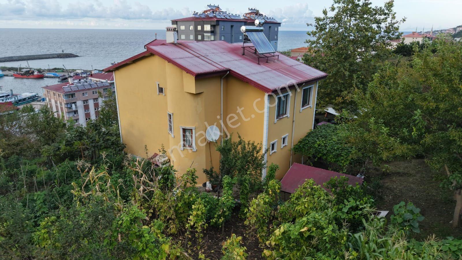 Yıldız Gayrimenkulden Çarşıbaşında Satılık Villa - Görsel 14