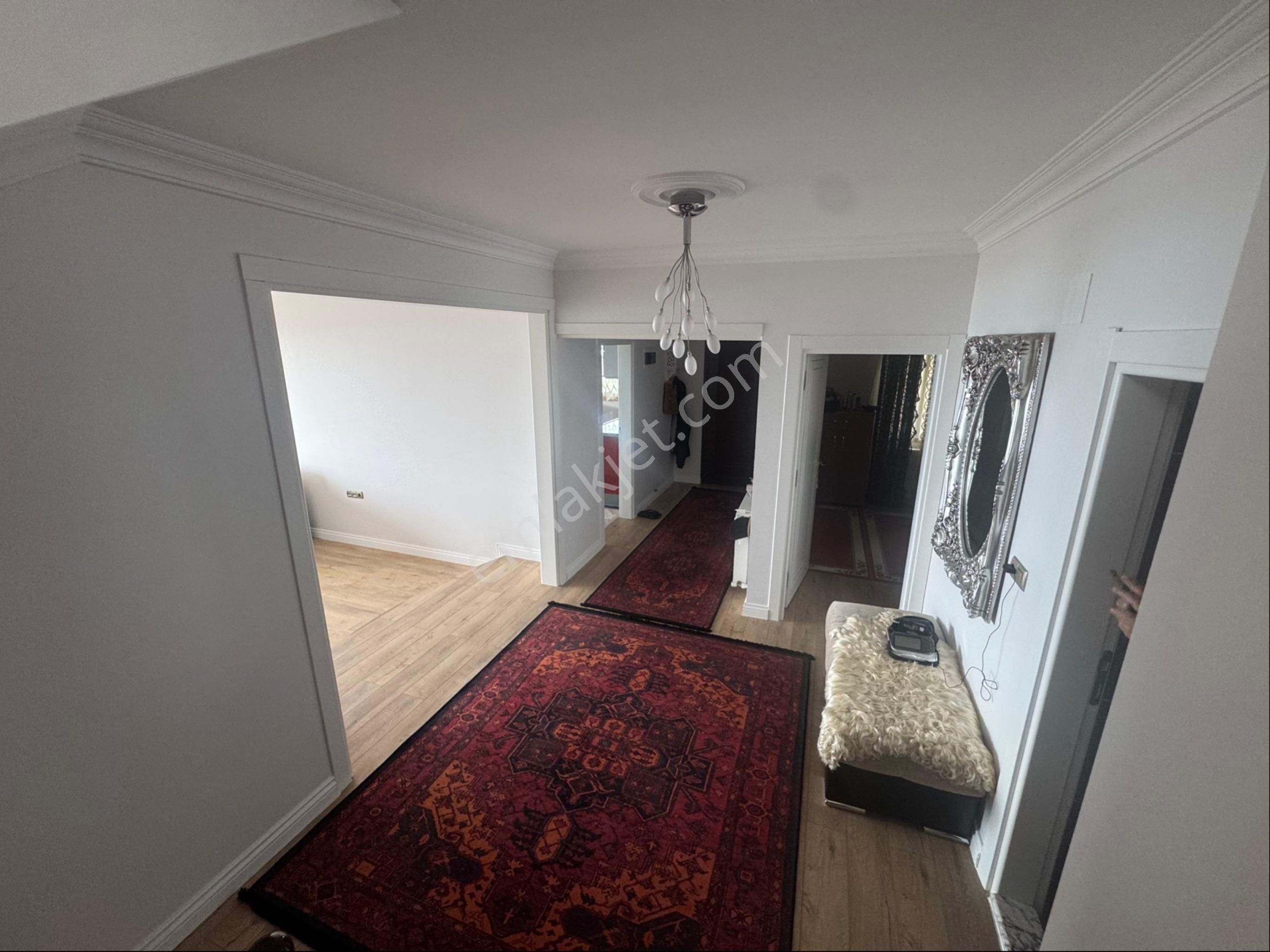 Yıldız Gayrimenkulden Çarşıbaşında Satılık Villa - Görsel 4