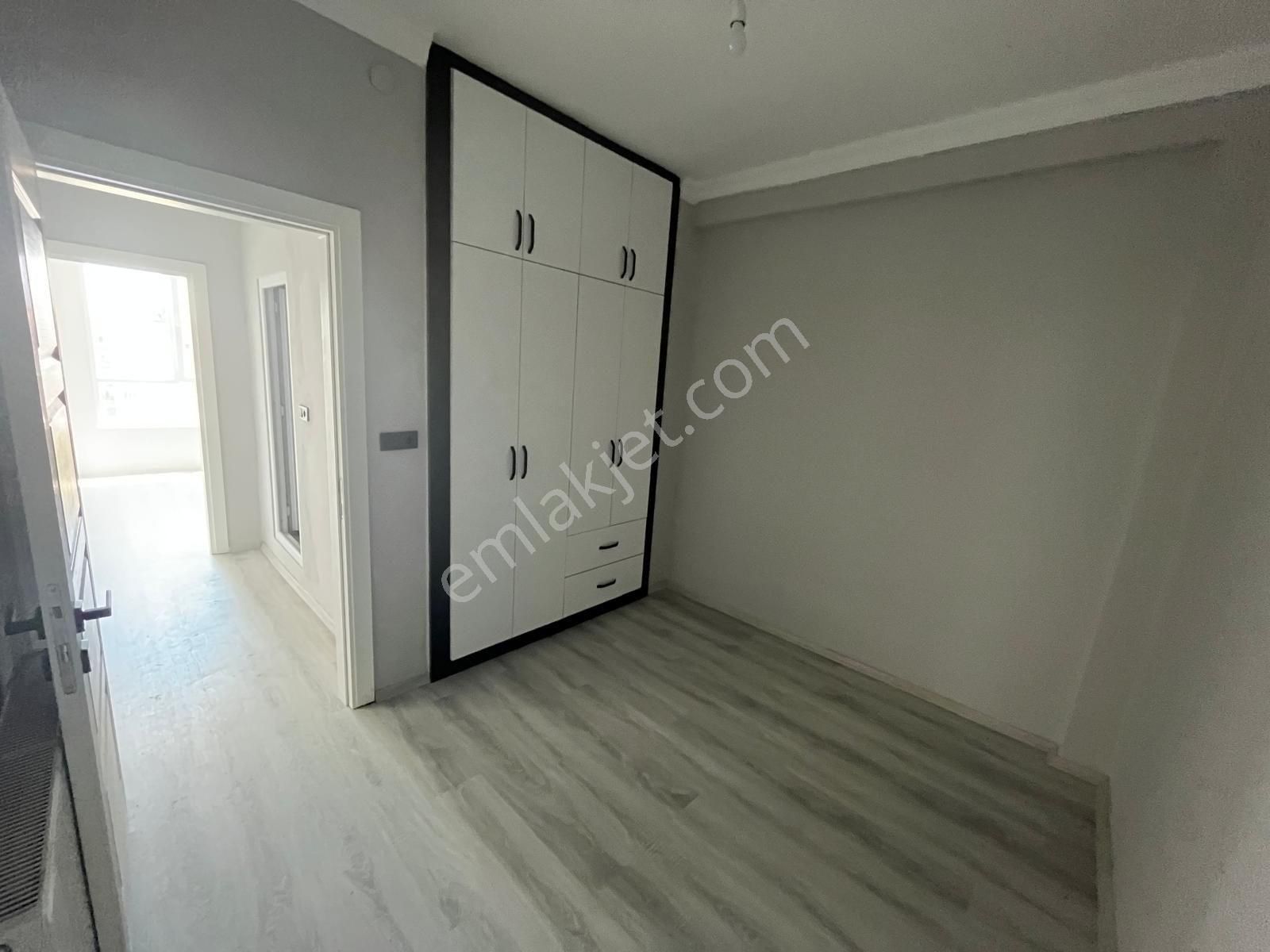 Çarşi Merkezde Satılık 2+1 Masrafsız Doğalgazlı Daire - Görsel 5