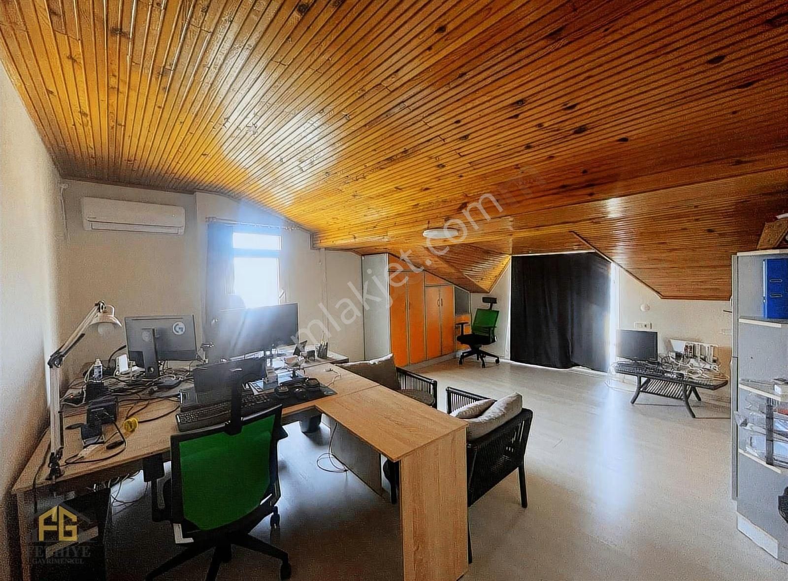 Fethiye Tuzlada Tadilatlı Sahile 700 Mt 4+1 Dubleks 220 M² Daire - Görsel 24