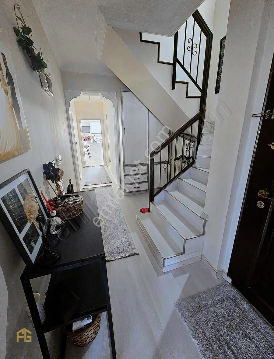 Fethiye Tuzlada Tadilatlı Sahile 700 Mt 4+1 Dubleks 220 M² Daire - Görsel 3